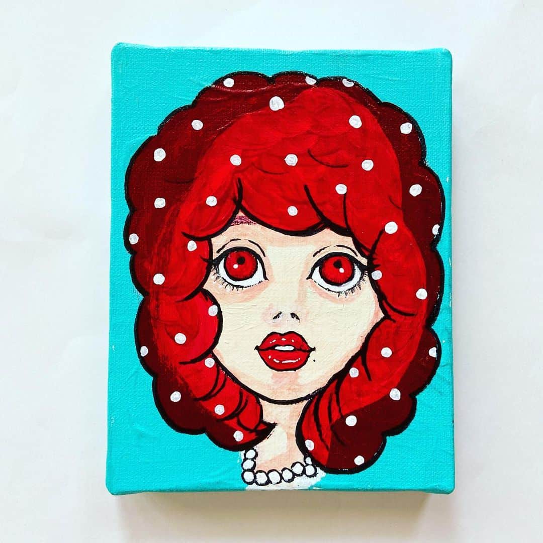 おおたうにのインスタグラム：「❤️「Molly」❤️（まだ途中）  去年の夏にやってみよう！と前の絵潰して下絵描いて大失敗🙀で泣き寝入り？してたアクリル画、ようやく練習再開！  使った筆やパレットがカピカピになって二度と取れないとか、「ぼかす」とか「薄める」とかダメなんだなど、すこしずつ勉強中です。難しい！  #今日のおえかき #drawingeveryday  #illustration #アクリル絵の具 #outauni #outaunismygirl #おおたうに」