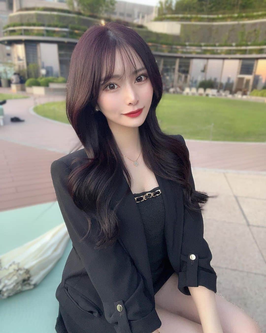 瞳のインスタグラム：「ちょっと赤入れたんだけど気づいた？👧🏻」