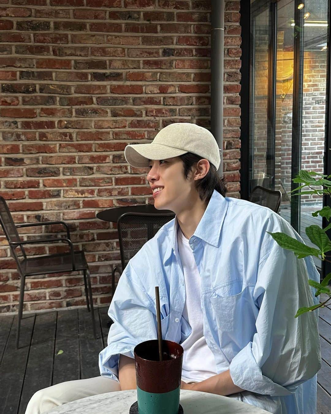 ソンヨルさんのインスタグラム写真 - (ソンヨルInstagram)「🩵」6月7日 13時04分 - sungyeol_827