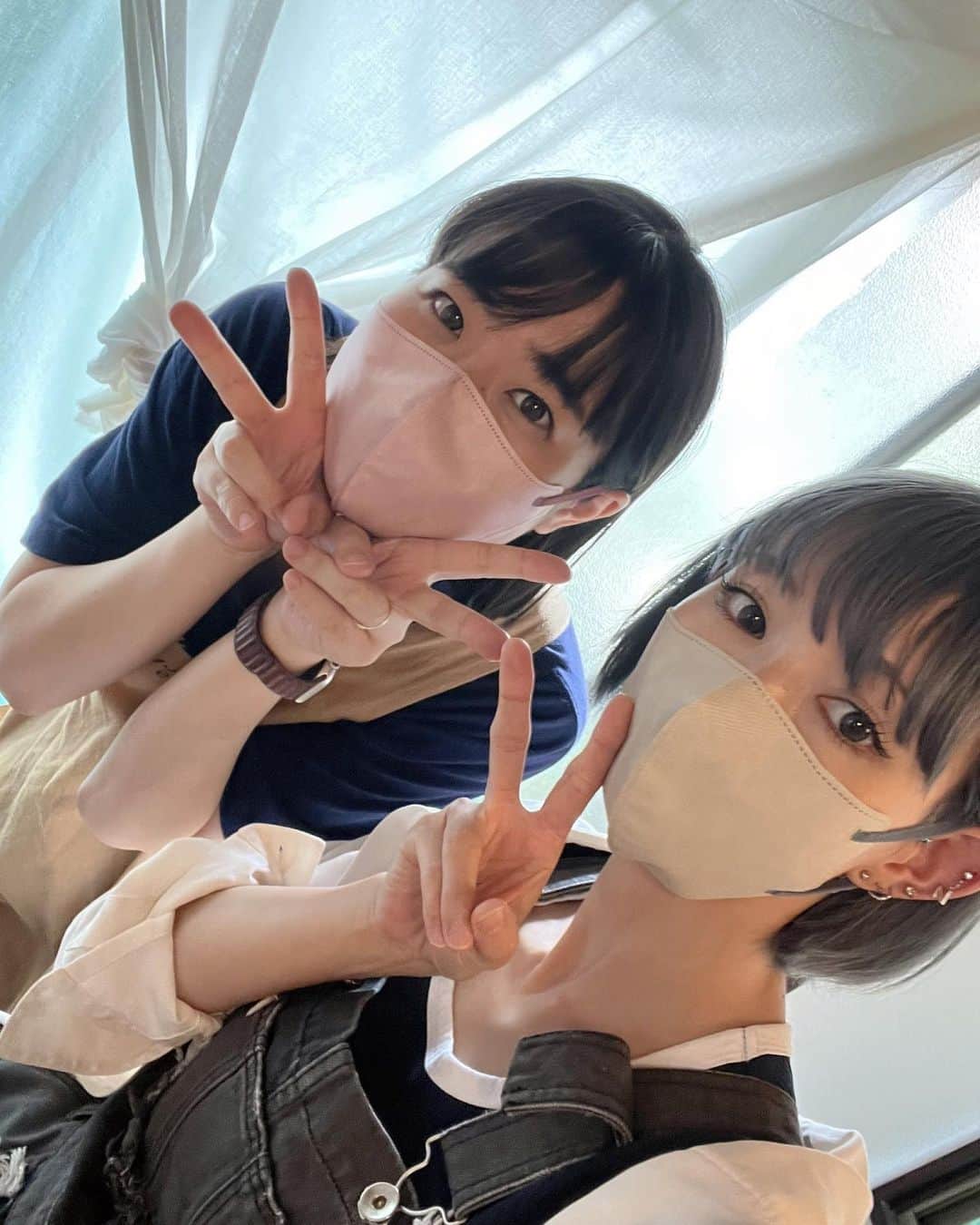最上もがのインスタグラム：「夢眠書店に行ったよ！ ねむさんは娘と初対面〜！  実は最近2回行って笑 竹達ちゃん(@ayachi_official )と 明奈ちゃん(@akinaminami )とも行ったんだ〜🌞 子連れでお友だちと会うとかなりお互いバタバタしちゃうけど 周りを気にせずランチできるし おもちゃも豊富で助かったー😭！  また行きます。🏃‍♀️」