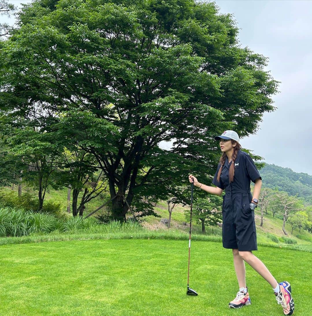 ソン・ダムビのインスタグラム：「제발 오늘만큼만 치자🙈😍😍⛳️⛳️ 선생님 감사해요🙏🙏  @eombohyung」