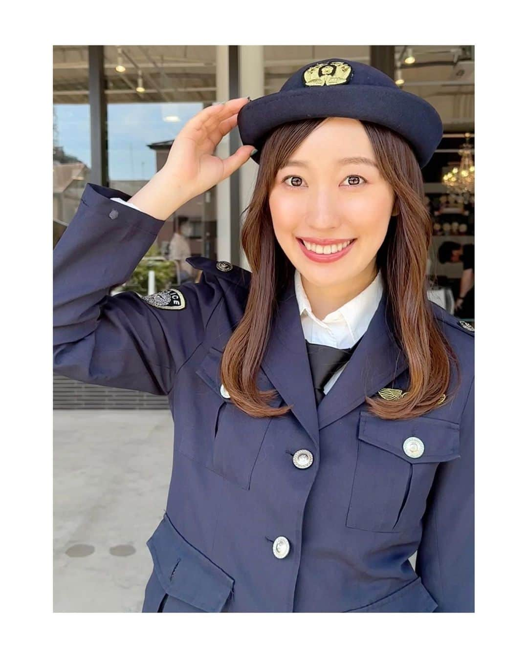 楠紗友里のインスタグラム：「* 今日はオシャレな介護施設へパトロールに行ってきました🚔🙌 久々ポリスさゆり始動👮 七夕放送なので、みなさまお忘れなく🤭  #チバテレ #求人任三郎がいく  #ホリ さん #ホリプロ #警官コス  #👮」