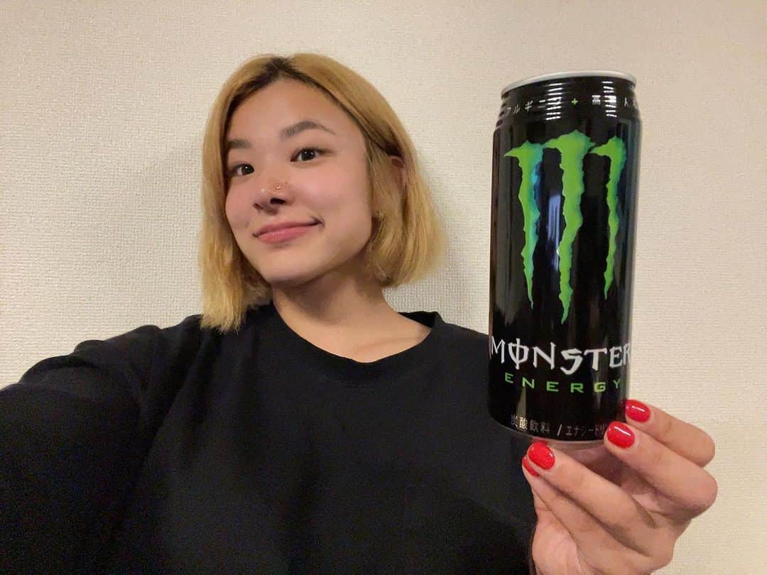 平田樹さんのインスタグラム写真 - (平田樹Instagram)「. . @monsterenergy . NEW!!!! 500ml 缶発売したよ✌🏽💚  みんなメンションしてね✌🏽 . . よーいどん！！！ . . #monsterenergy」6月7日 20時28分 - _itsuki_h_