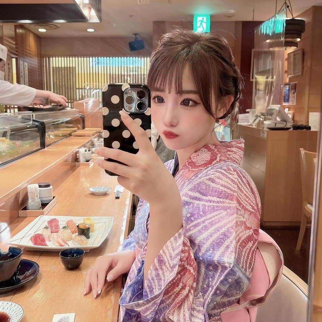 加藤里奈のインスタグラム：「⋆  今年の夏も浴衣着れるかなぁ〜👘  こちらは先日撮影で着ました♡ 公開をお楽しみに〜☁️  #浴衣 #夏 #着物 #浴衣ヘアアレンジ #浴衣女子 #浴衣ヘア #浴衣コーデ #着物ヘア #着物女子 #着物コーディネート」