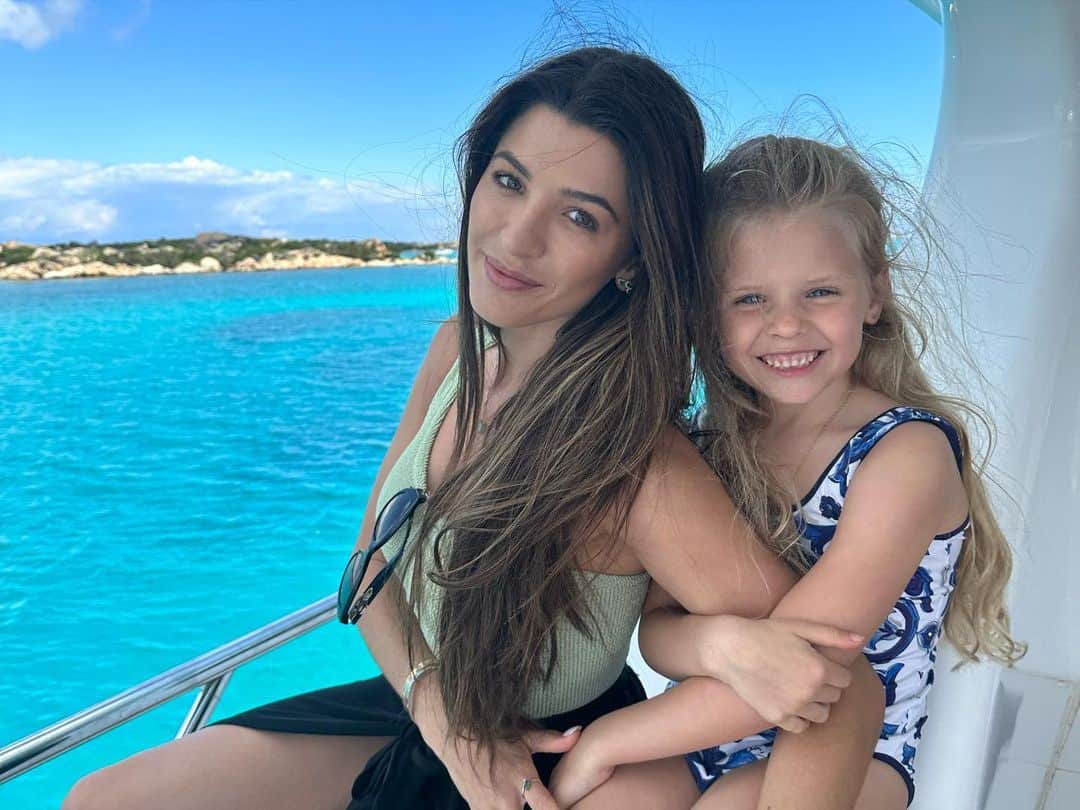 ナタリア・ベッカーのインスタグラム：「💙⚓️🌊」