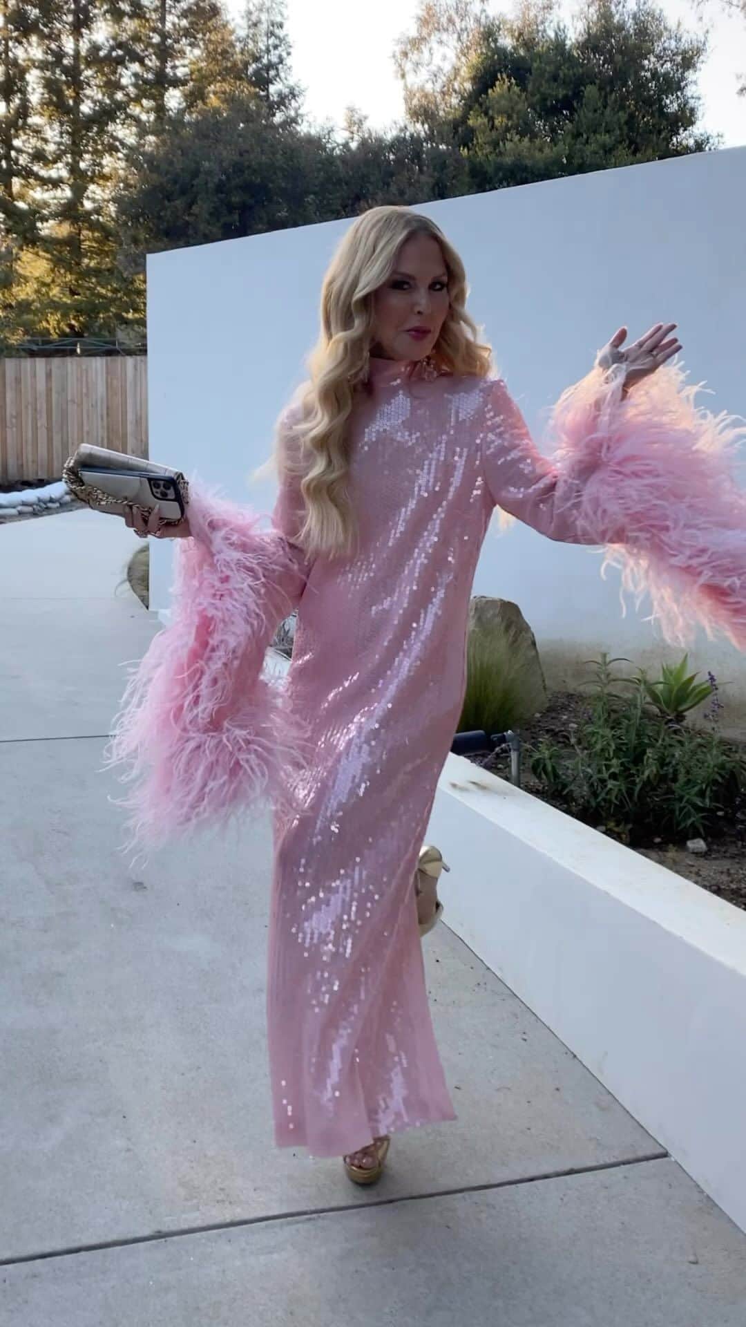 レイチェル・ゾーのインスタグラム：「Always fun to play @barbie to my Ken @rbermanus 💕」