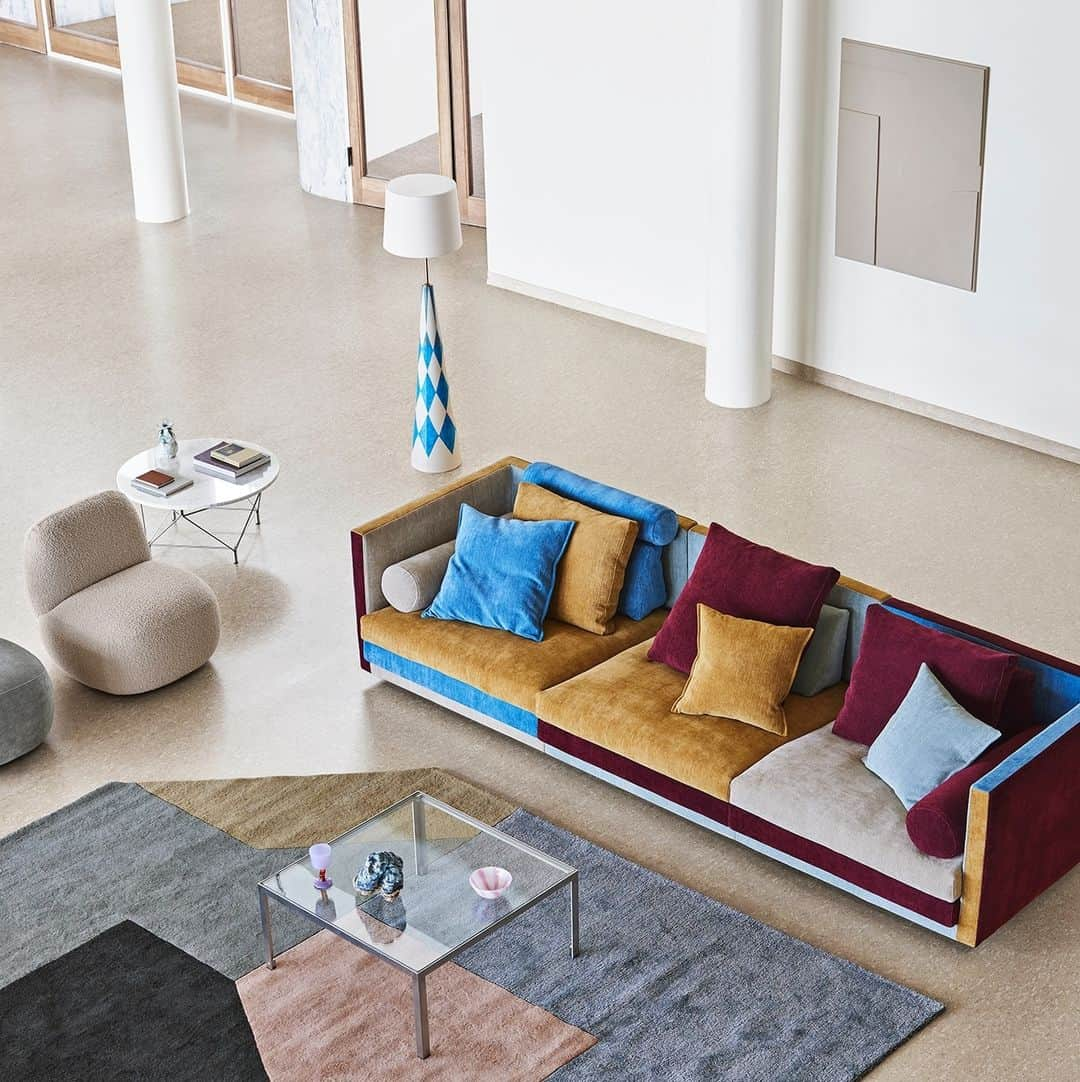 eilersenさんのインスタグラム写真 - (eilersenInstagram)「Here it is; the  Cocoon Bauhaus colour combination. We hope you like it.⁠ ⁠ ⁠ ⁠ ⁠ ⁠ ⁠ ⁠ ⁠  ⁠ #eilersen #eilersenfurniture #myeilersen #enjoyaneilersen #gotham #homedecor #sofa #danishdesign #inredning #finahem #interiorlovers #interiordesign #modernliving #minimalism #nordiskehjem #nordicinspiration #nordicliving #craftsmanship #luxurylifestyle #boligindretning #designinterior #livingroominspo #boliginspiration #softminimalism #hemindredning #schönerwohnen #nordicminimalism #throughgenerations #3daysofdesign」6月7日 15時00分 - eilersen