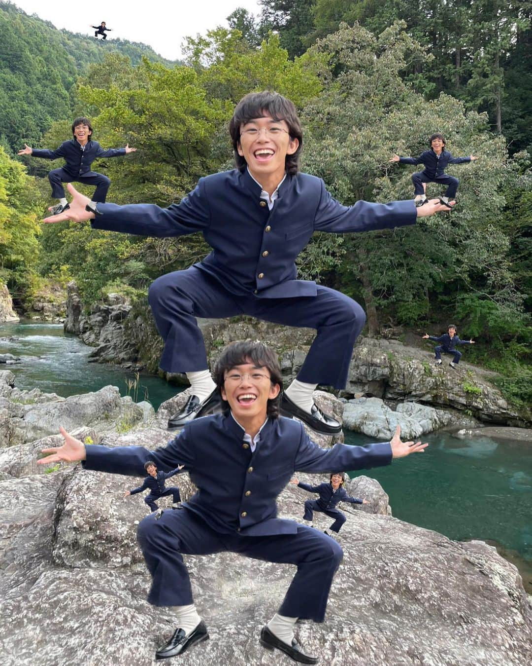 加藤清史郎さんのインスタグラム写真 - (加藤清史郎Instagram)「『流血鬼』 本日から2日間、なんと 地上波での放送があります！！  NHK総合 夜22:45〜23:00  以前のBSP,BS4Kでの放送が好評だったからとのことで、  嬉しいです…  地上波放送を記念して(?) 変な写真、あげちゃいまーす笑  1枚目  せー 2枚目　 のでっ 3枚目　 ジャーーーンプッ  ものすごく跳んでるはずなのに なぜか全然跳んでないように見える写真です。笑  4枚目はふざけて加工した写真。 さて、この写真の中に僕は何人いるでしょーかっ！！  答えは放送終了後、日記で発表します。笑  #流血鬼 #藤子f不二雄 #sf短編 #nhk総合 @nhk_yorudora」6月7日 15時15分 - kato_seishiro_official