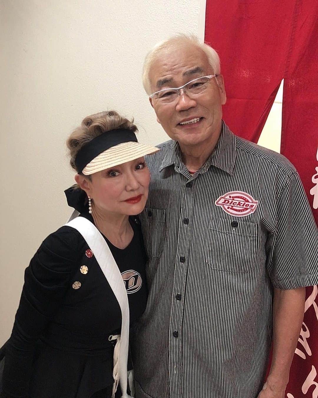 末成由美のインスタグラム：「久しぶりの投稿ですね！6月11日難波グランド花月にて、イベントのお手伝いを致します。是非見に来て下さい❣️」