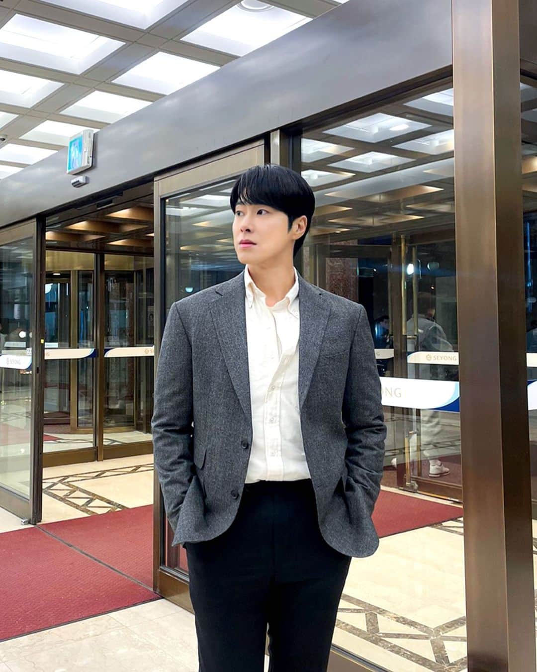 東方神起さんのインスタグラム写真 - (東方神起Instagram)「디즈니+ <레이스> 9,10화 OPEN✨ https://bit.ly/42zX7tt  #정윤호 #CHUNGYUNHO  #유노윤호 #UKNOW  #동방신기 #TVXQ! #레이스 #RACE #디즈니플러스 #DisneyPlusKR @yunho2154」6月7日 16時05分 - tvxq.official