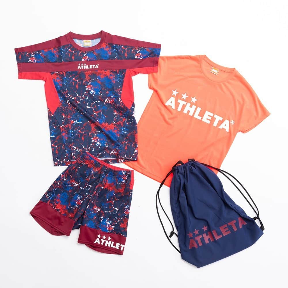 ATHLETAさんのインスタグラム写真 - (ATHLETAInstagram)「・・・  2023年 ジュニアSummer Set (Jr.合宿セット)  子供/ジュニア/キッズ用トレーニングセット!! 毎年好評を頂いているのお得なアスレタ合宿セット  【セット内容】合計4点セット ◆半袖プラクティスシャツ ◆プラクティスパンツ ◆おまかせプラTシャツ(デザイン・素材はランダム) ◆マルチバッグ  Price: ¥7,150 (税込) Size: 110cm, 120cm, 130cm, 140cm, 150cm, 160cm  ※「おまかせプラTシャツ」の内容を指定することはできません。 ※各アイテムごとに異なるサイズを指定することはできません。 ※セット販売の為、初期不良品以外の交換・返品はできません。   着用サイズ目安： (モデル身長) NVY×FSA　130cm (120cm) NVY×WIN　140m (135cm) BLK×DGR　110cm (105cm) BLK×CHA　140cm (130cm)  #アスレタ #athleta #プラシャツ #プラパン #トレーニング #サマーセット #合宿セット #フットサル #サッカー #football」6月7日 16時27分 - athleta.jp