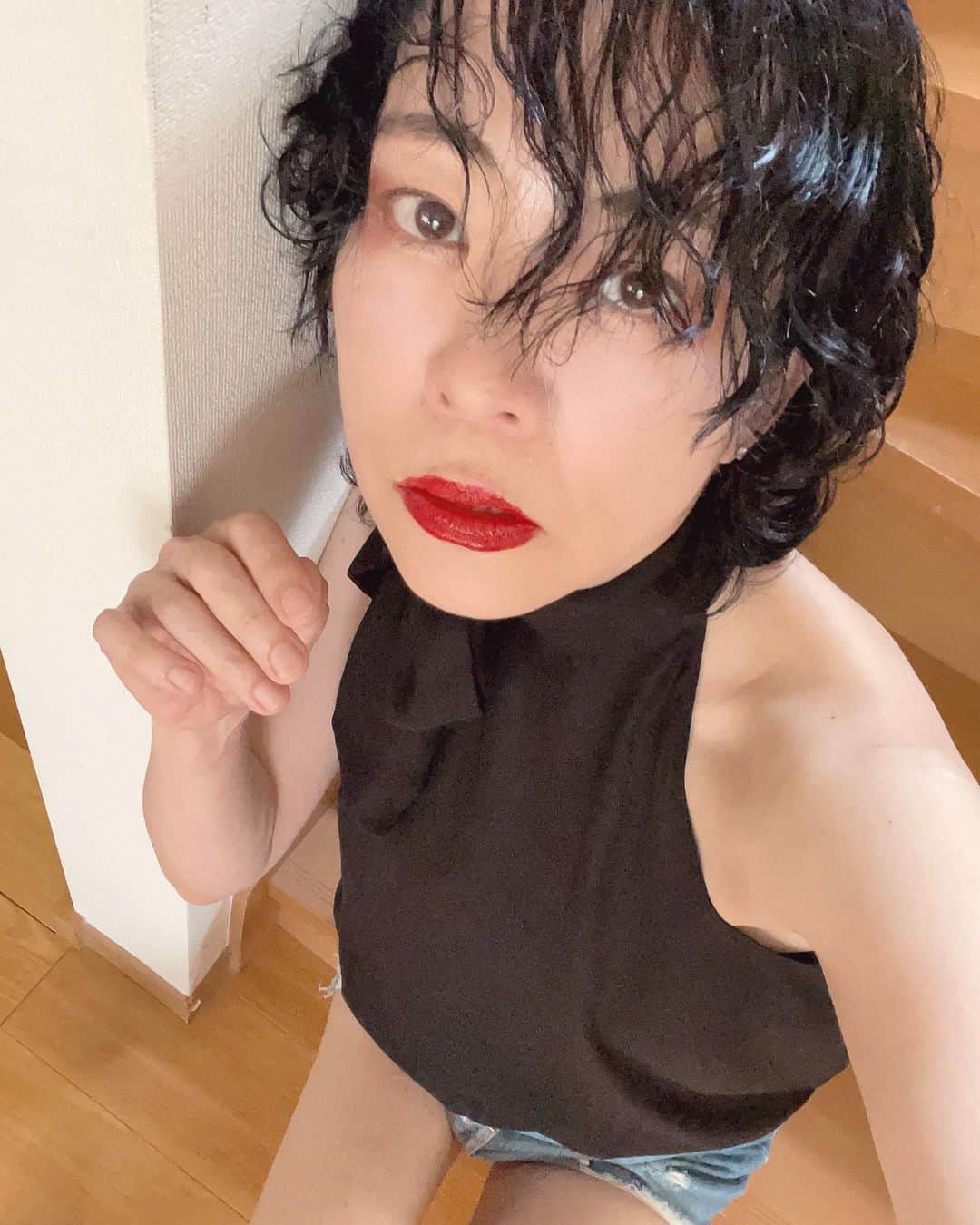 日暮愛葉さんのインスタグラム写真 - (日暮愛葉Instagram)「プロフィールアイコンを変えました。 自撮りって恥ずかしいですね  I changed my profile icon , it’s kinda embarrassing to shoot myself  #newicon #selfie」6月7日 16時52分 - aiha_higurashi