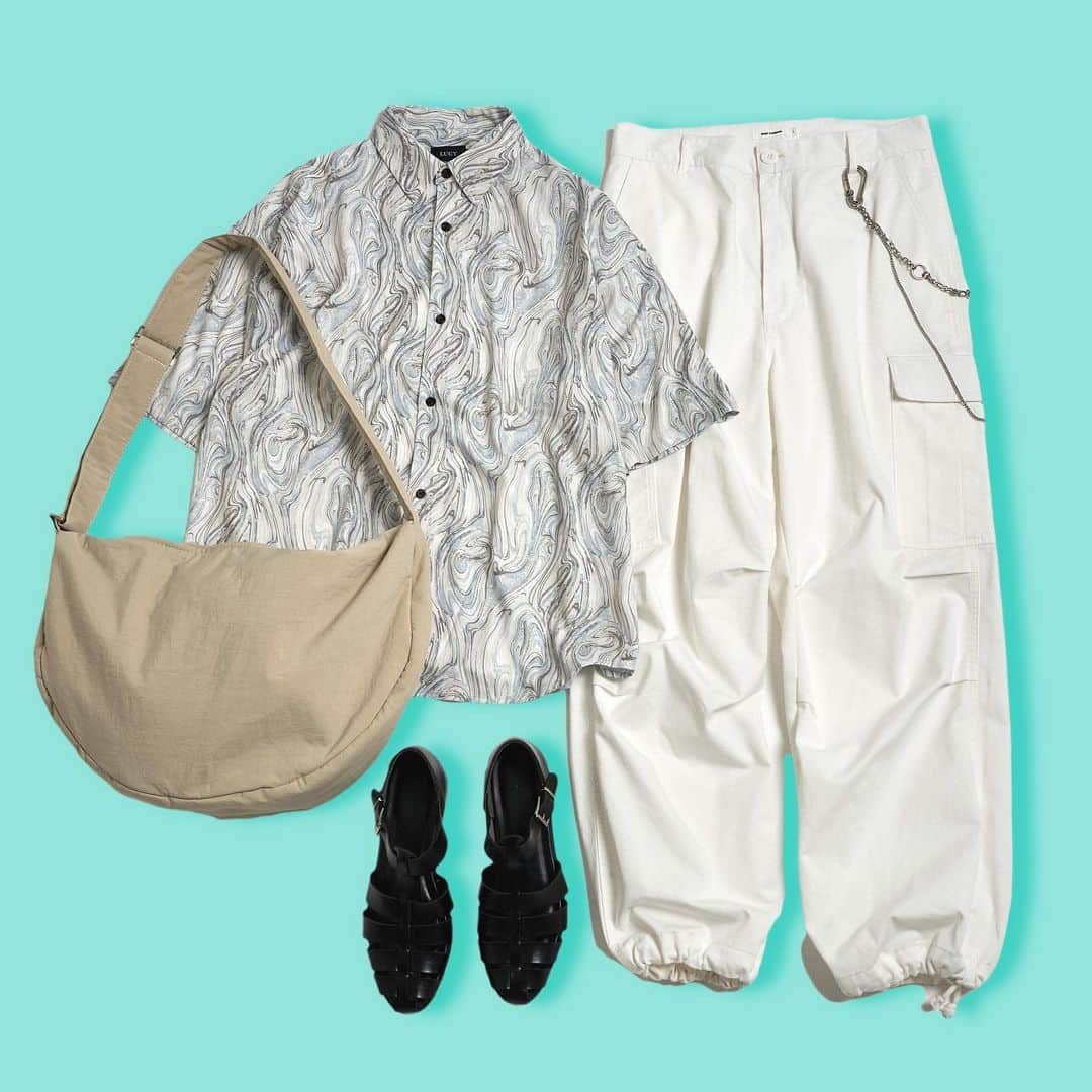 WEGOさんのインスタグラム写真 - (WEGOInstagram)「#cargopants 👔👟  総柄シャツ×カーゴパンツでラフな着こなしつつも、ホワイトに色味を揃え夏っぽさもプラス🌿  ✔︎ アムンゼン総柄BIGシャツ ¥3,299(税込) ✔︎ワイドカーゴパンツ ¥5,499(税込)  #WEGO #ウィゴー #shirt #シャツコーデ #カーゴパンツ #cargopants #夏コーデ」6月7日 16時54分 - wego_official