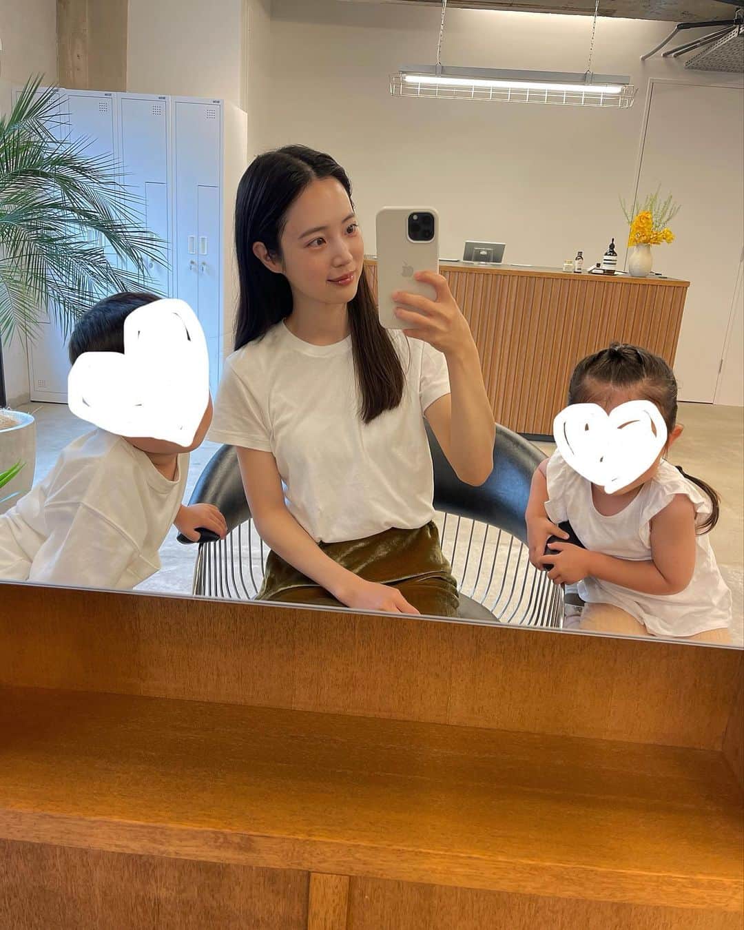 藤田ななみのインスタグラム：「子供達と👦🏻👧🏻🤍 @stilllights_」