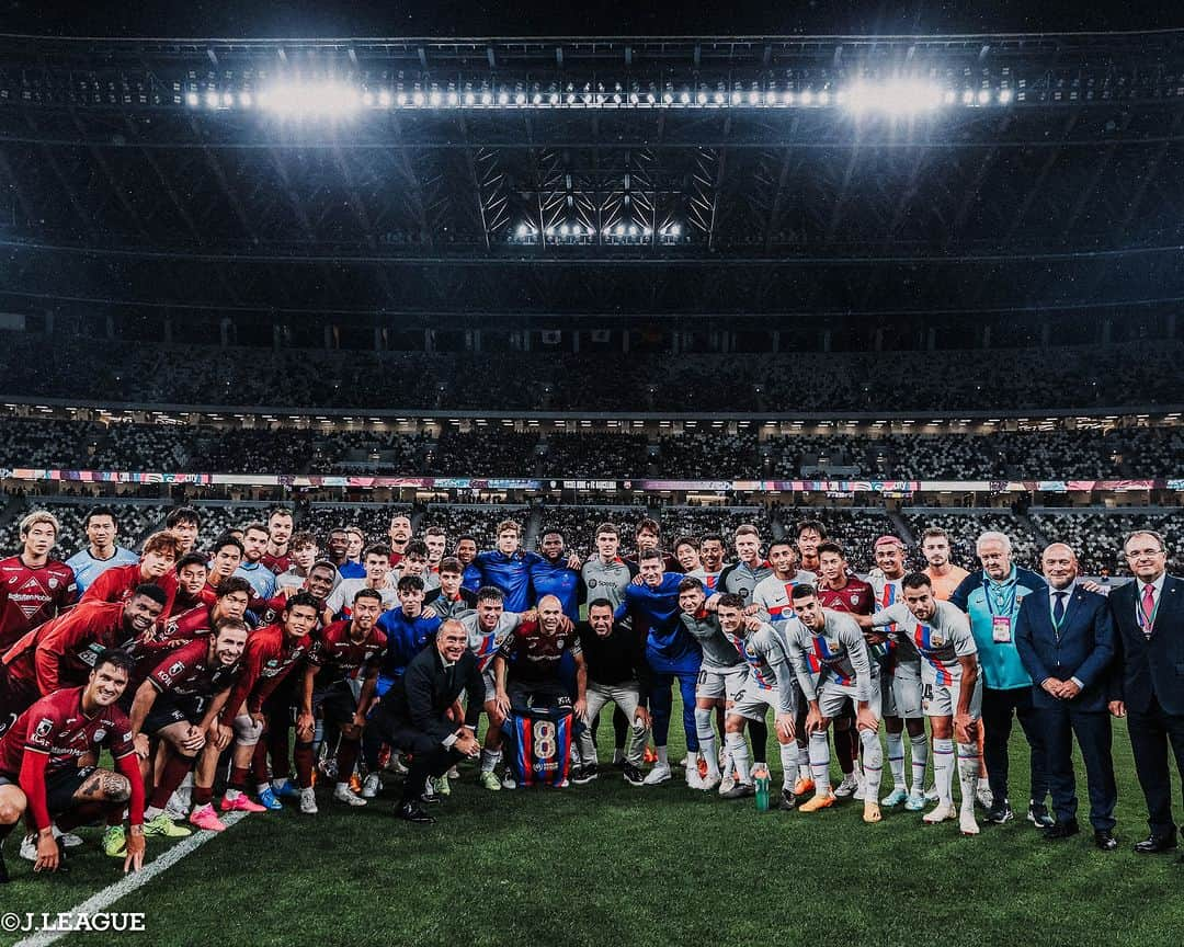 Ｊリーグさんのインスタグラム写真 - (ＪリーグInstagram)「VISSEL KOBE × FC Barcelona  #ヴィッセル神戸 #visselkobe #FCバルセロナ #fcbarcelona  #Jリーグ #jleague #サッカー #soccer #football」6月7日 18時00分 - jleaguejp