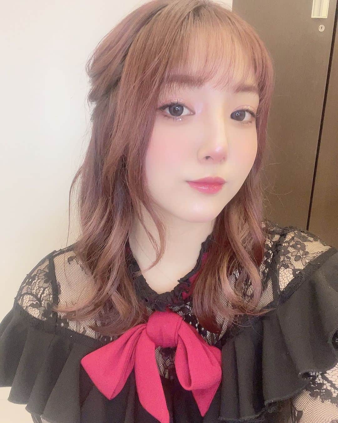 のインスタグラム：「‪ꔛ‬♡‪ 出勤だぞー！！ 写真は録り溜めだ！ そして予約投稿だ！絶対忘れるもん！w  #バルセロナグループ #ピーアンドジェー #札幌 #すすきの #ススキノ #キャバクラ #キャバ嬢 #キャバクラ嬢 #ニュークラブ #ニュークラ #ニュークラ嬢 #キャバ #ラウンジ #ラウンジ嬢 #ガールズバー #ホステス #すすきのキャバクラ #すすきのキャバ嬢 #すすきのグルメ #札幌旅行 #美人 #美女 #可愛い #可愛い女の子 #銀座 #六本木 #北新地 #錦 #中洲 #オタク」