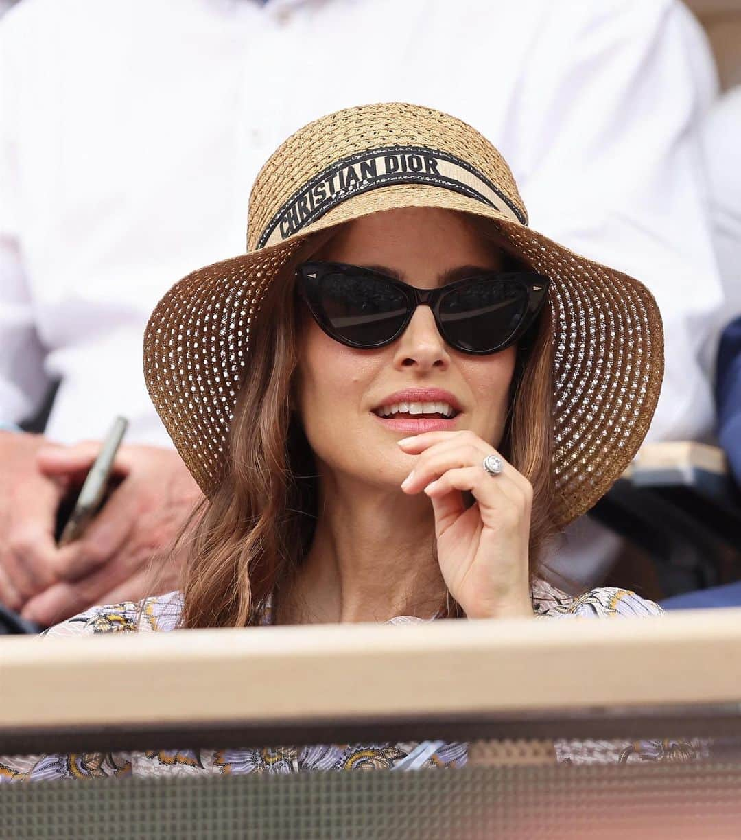 Just Jaredさんのインスタグラム写真 - (Just JaredInstagram)「Natalie Portman is seen wearing her wedding ring amid her husband Benjamin Millepied's cheating allegations. Natalie appeared to enjoy watching a French Open tennis match today amid all the talk about her marriage. See more at JustJared.com. #NataliePortman #BenjaminMillepied Photo: Backgrid」6月8日 4時32分 - justjared