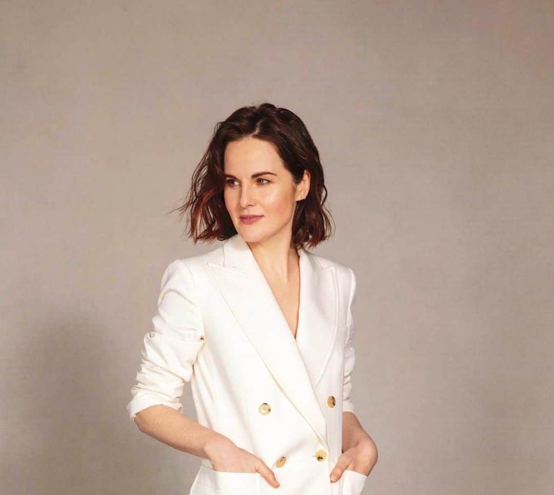 ミシェル・ドッカリーのインスタグラム：「🤎🤍 #michelledockery」