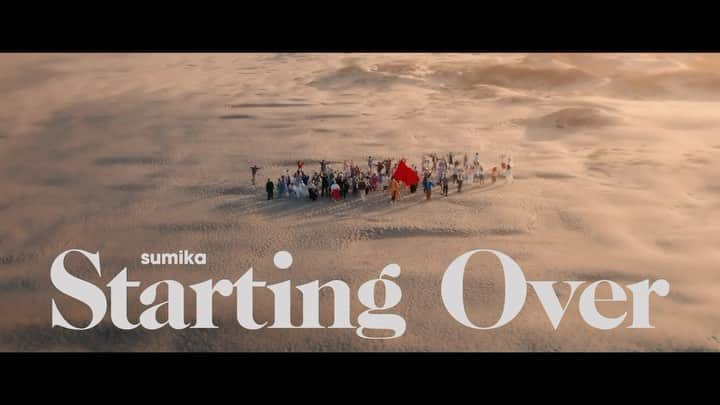 片岡健太のインスタグラム：「『Starting Over』 発売日を迎えることができました。 真っ暗闇の中、引っぱってくれたみんなのおかげです。  これまでのことも、これからのことも、今考えられる限りの全てを作品に詰め込みました。 手に取ってもらえたら嬉しいです。  悲しいこともあるけれど、僕の人生に最大級の幸せをくれるのはやっぱりsumikaです。 大切な居場所。このバンドが続けられて本当によかった☺︎ ありがとう。  #sumika #StartingOver #スタオバ  ーーーーー 2023年6月7日（水）発売 New Single『Starting Over』  【初回生産限定盤】CD+Blu-ray/SRCL-12520~12521/ ¥5,280(税込） [CD収録内容] 1.Starting Over 2.Starting Over (Instrumental) [初回生産限定盤 特典 BD] sumika Film #13 sumika Live Tour 2022-2023 「Ten to Ten」 2023.2.19 at 日本ガイシホール 1.New World 2.Glitter 3.ふっかつのじゅもん 4.何者 5.Lovers  6.1.2.3..4.5.6 7.Porter 8.イコール 9.いいのに 10.透明 11.知らない誰か(sumika [camp session] 12.春風(sumika [camp session]） 13.ファンファーレ 14.ソーダ 15.Flower 16.The Flag Song 17.イナヅマ 18.Shake & Shake 19.Lost Found. 20.言葉と心 EN1. フィクション EN2. 雨天決行 EN3.「伝言歌」  【期間生産限定盤】CD+Blu-ray(絵柄ジャケット仕様）/SRCL-12523~12524/ ¥1,650（税込） ［CD収録内容］ 1. Starting Over 2. Starting Over (Brass Band Ver.) 3. Starting Over (TV Size) [期間生産限定盤特典BD] 1. Starting Over MUSIC VIDEO 2. TVアニメーション「MIX MEISEI STORY〜二度目の夏、空の向こうへ〜」ノンクレジットオープニング映像  【通常盤】CD Only SRCL-12522/ ¥880 (tax in) ［CD収録内容] 1. Starting Over 2. Starting Over (Instrumental)」