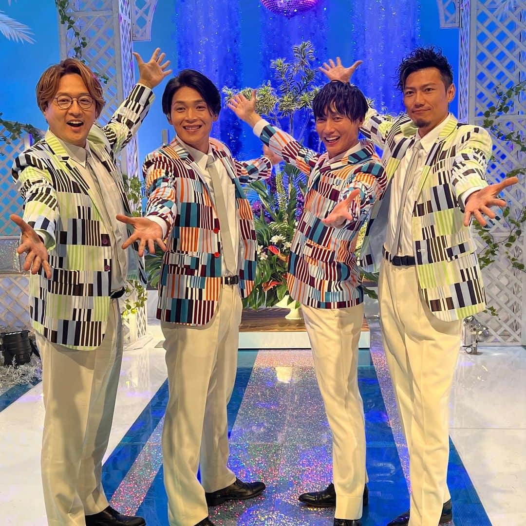 純烈さんのインスタグラム写真 - (純烈Instagram)「💜❤🧡💚 📺テレビ朝日 ｢夏に歌いたい!昭和の名曲 カラオケ夏うた最強ランキングTOP50｣  ご覧いただいた皆さま、スタッフの皆さまありがとうございました！！  さらに！テラサ(https://navi.telasa.jp)では 『#純烈にギューと密着スペシャル』を独占配信🤳  控室でのオフショットなど純烈の素が堪能出来る内容になっております😏💜❤🧡💚  ぜひ、ご覧くださいね！！   #純烈  #テレビ朝日  #テレ朝  #テラサ   #夏うた  #昭和の名曲    #酒井一圭  #白川裕二郎   #後上翔太  #岩永洋昭」6月7日 21時03分 - junretsu_official