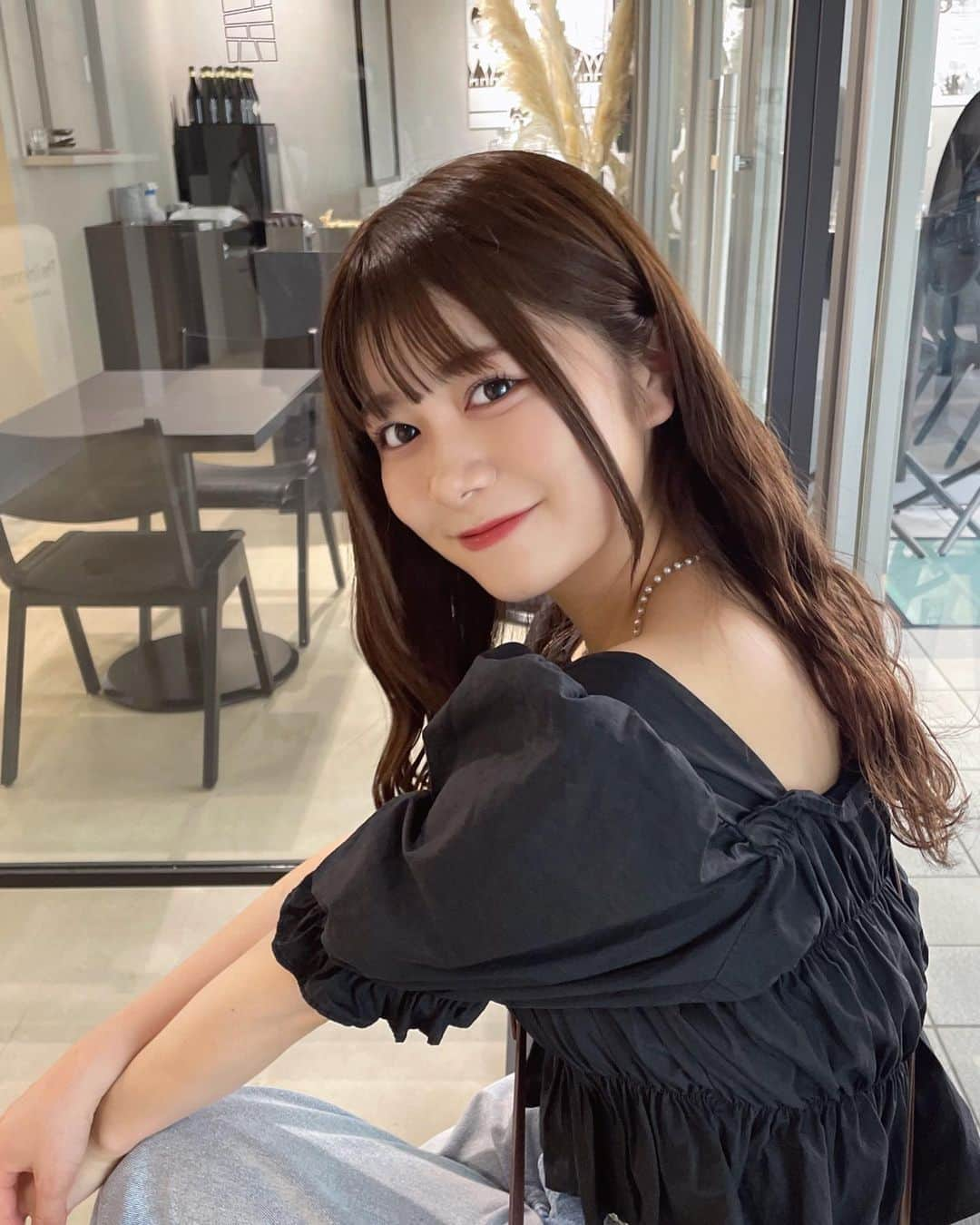 熊谷真里（まりくま）さんのインスタグラム写真 - (熊谷真里（まりくま）Instagram)「⁡ ⁡ 歩いてたらモノクロなカフェ見つけた☕️❤︎ 久々に食べるホットケーキ、おいしかった！！ ⁡ ⁡ ⁡ ⁡ ⁡ ⁡ ⁡ ⁡ ⁡ ⁡ ⁡ いつもいいね＆コメントありがとうございます🧸🎀 ⁡ ⁡ #まりくま #カフェ巡り #カフェ #表参道カフェ  #表参道グルメ #表参道 #モノクロ #モノクロコーデ #モノクロの世界 #モノトーンコーデ #モノトーンカフェ #モノクロカフェ #instagood #instacafe #theunknown」6月7日 21時11分 - maritsupe0208