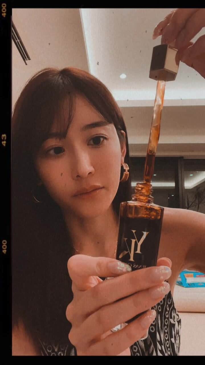 川口優菜のインスタグラム：「. YUNAŚCHOICEの使用方法を説明しました😋💓話し方変だけど😂残しておきます❤️愛はある💓 #YUNAŚCHOICE」