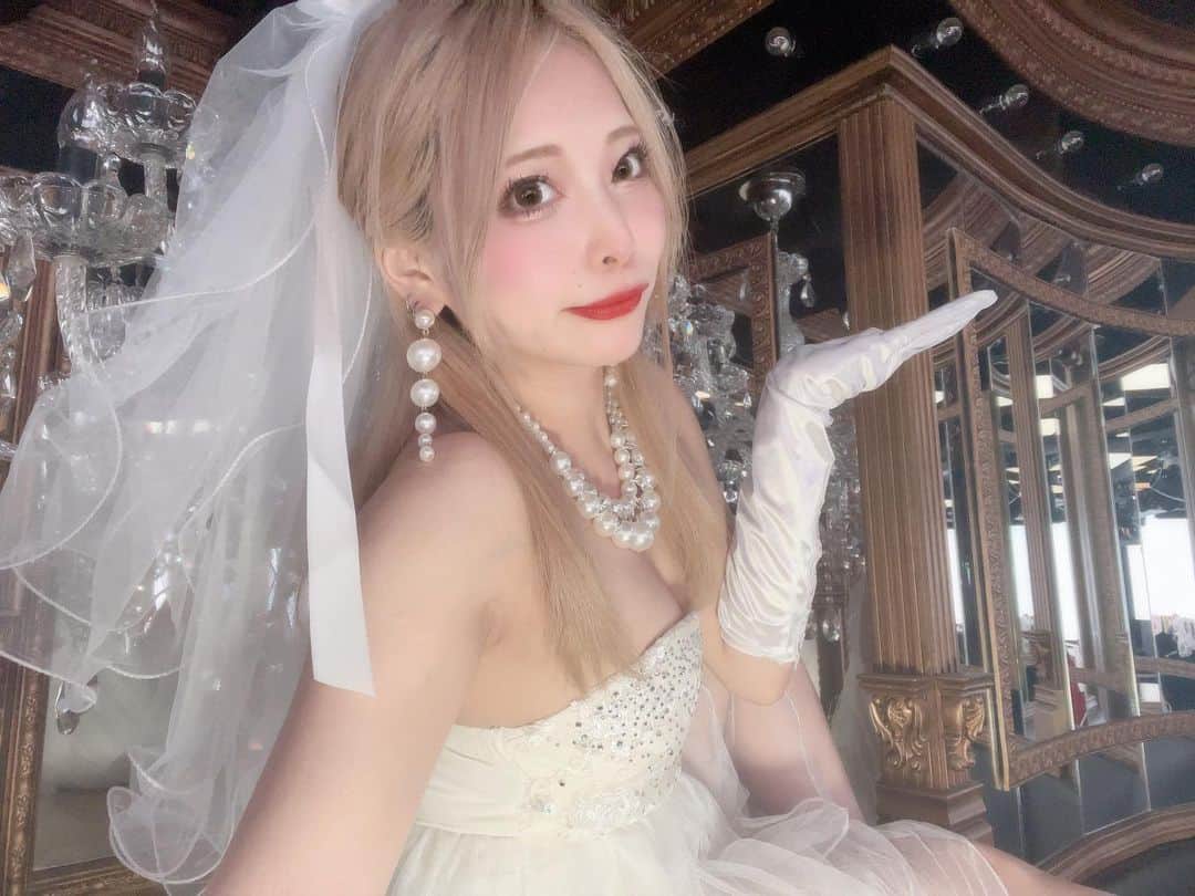 ありえのインスタグラム：「💙💖💙💖💙 : : :  全然インスタ更新できてなかった🥺🥺  #バーレスク大阪 #バーレスク東京 #バーレスク大阪ありえ #北新地 #インスタ映え #ホスト  #韓国メイク  #童顔女子  #実物とは異なります   #burlesqueosaka  #burlesquetokyo  #SnowMan」