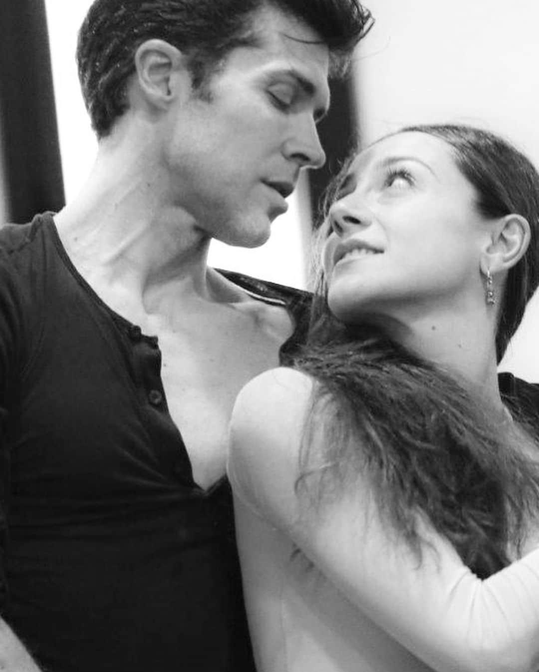 ロベルト・ボッレのインスタグラム：「Lady of Camelias with @nicolettamanni  Performing tonight @teatroallascala #galafracci #neumeier  #armand ❤️」