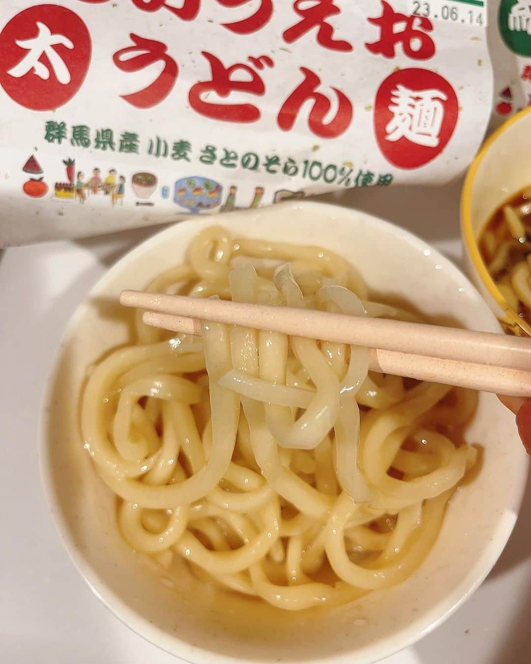 mahoさんのインスタグラム写真 - (mahoInstagram)「(*´꒳`*)🌸横にスワイプしてね👉 。 先日は#あいうえおうどん @aiueo.fukushi の 細麺と太麺を朝から😍 。 コシがあって細麺はお子様にも食べやすいかも👌 太麺は細麺よりコシが更に食べ応えあってトッピングに🥚をのせても美味しかったよ❤️ 。 。  PR @aiueo.fukushi #通販グルメ #お取り寄せグルメ #お取り寄せうどん #うどん通販 #あいうえおうどん #細麺うどん #太麺うどん#トッピング#うどん#和食#lunch#ランチ#大食い女子」6月7日 21時46分 - i.0ff1cia1._.m.ah.0