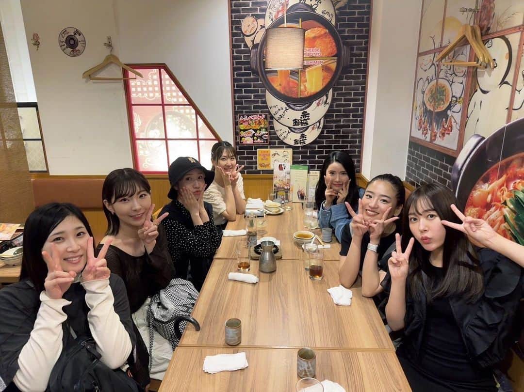 仲川遥香のインスタグラム：「日本一時帰国したら絶対に会うメンバー♥️ 本当にいつも私の帰国に合わせて集まってくれてありがとう😭💓💓💓💓すきっ🫶🏻  Kalo aku pulang ke Jepang selalu ketemu member ini♥️ makasih ya selalu kumpul kalo aku pulang😭💓Love🫶🏻🫶🏻🫶🏻  #同窓会 #２日目 #メンバー #すき #ジャカルタ生活 #一時帰国 #仲川遥香 #japan #AKB48 #love #🫶🏻」