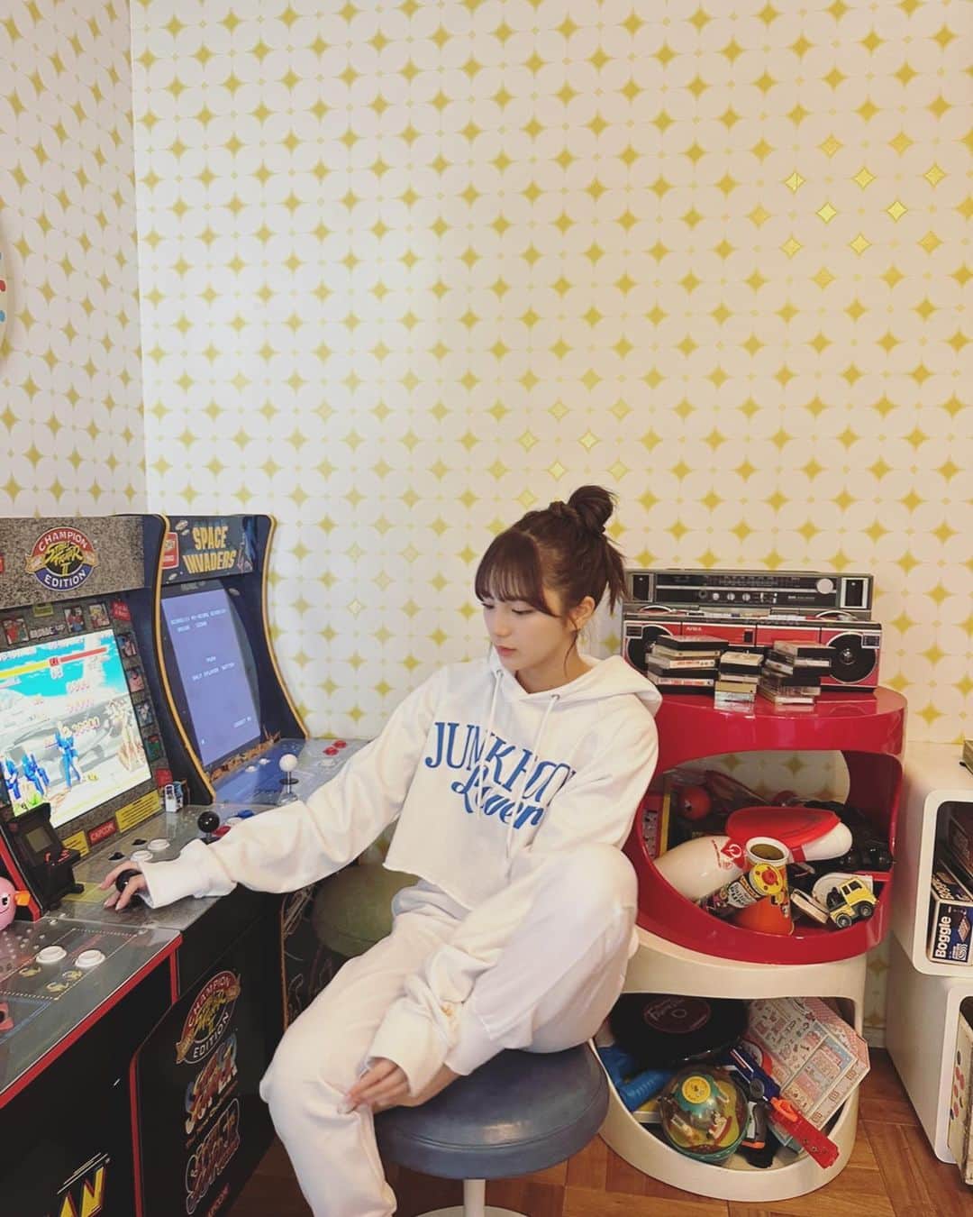 愛来さんのインスタグラム写真 - (愛来Instagram)「☁︎ おすすめのゲームアプリ教えてください🎮」6月7日 22時16分 - amefurasshi_aira_official_