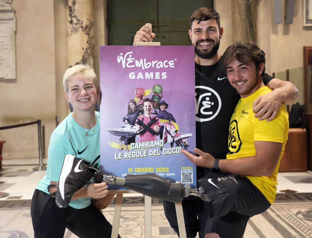 ベアトリーチェ・ヴィオのインスタグラム：「Siamo saliti al Campidoglio per annunciare l'evento romano dell'anno e un super ospite 👇🏻  I #WEmbraceGames stanno arrivando e con noi ci sarà anche l'ottavo re di Roma, @francescototti. 🤩🤩🤩🦾  📆 Ci vediamo il 12 giugno alle 20:00 allo Stadio dei Marmi con tantissimi ospiti speciali per vivere una serata di divertimento unica 🎉  Non fartela raccontare... vieni a goderti lo spettacolo prenotando il tuo posto al LINK IN BIO ⤴️  📸 BIZZI TEAM」