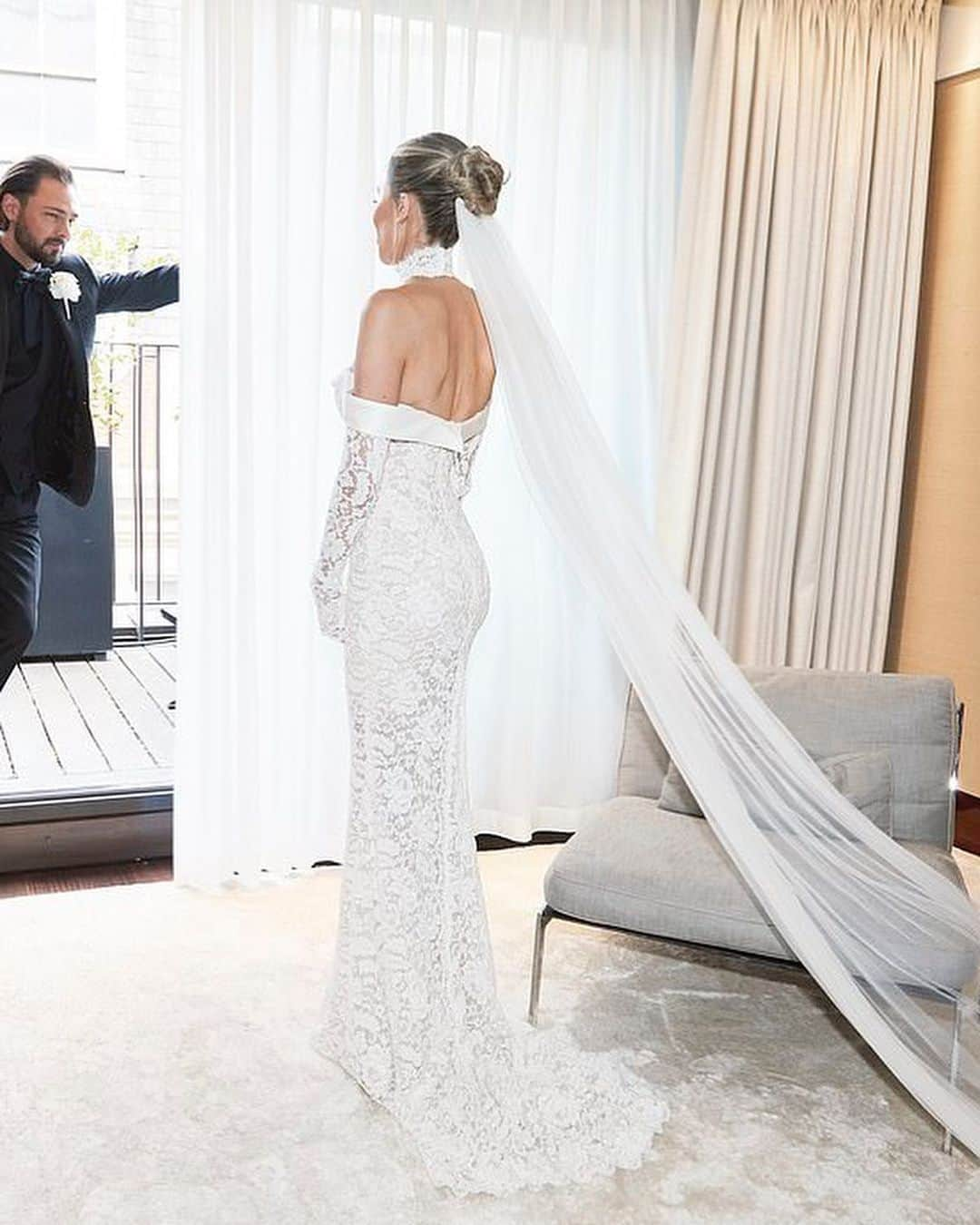 Galia Lahavさんのインスタグラム写真 - (Galia LahavInstagram)「@oliviajade_attwood aka Mrs. Dack 🤍  Four years later, the long-awaited day has come: Olivia wore the gown of her dreams to marry the man of her life! 🤍Creating Olivia’s custom wedding gown was an amazing journey! Even through Covid - just a few tweaks & turns later the vision came to life. Congratulations to the radiant couple @oliviajade_attwood & @bradleydack1 , so much love from the #GLFamily #GLBride」6月8日 0時00分 - galialahav