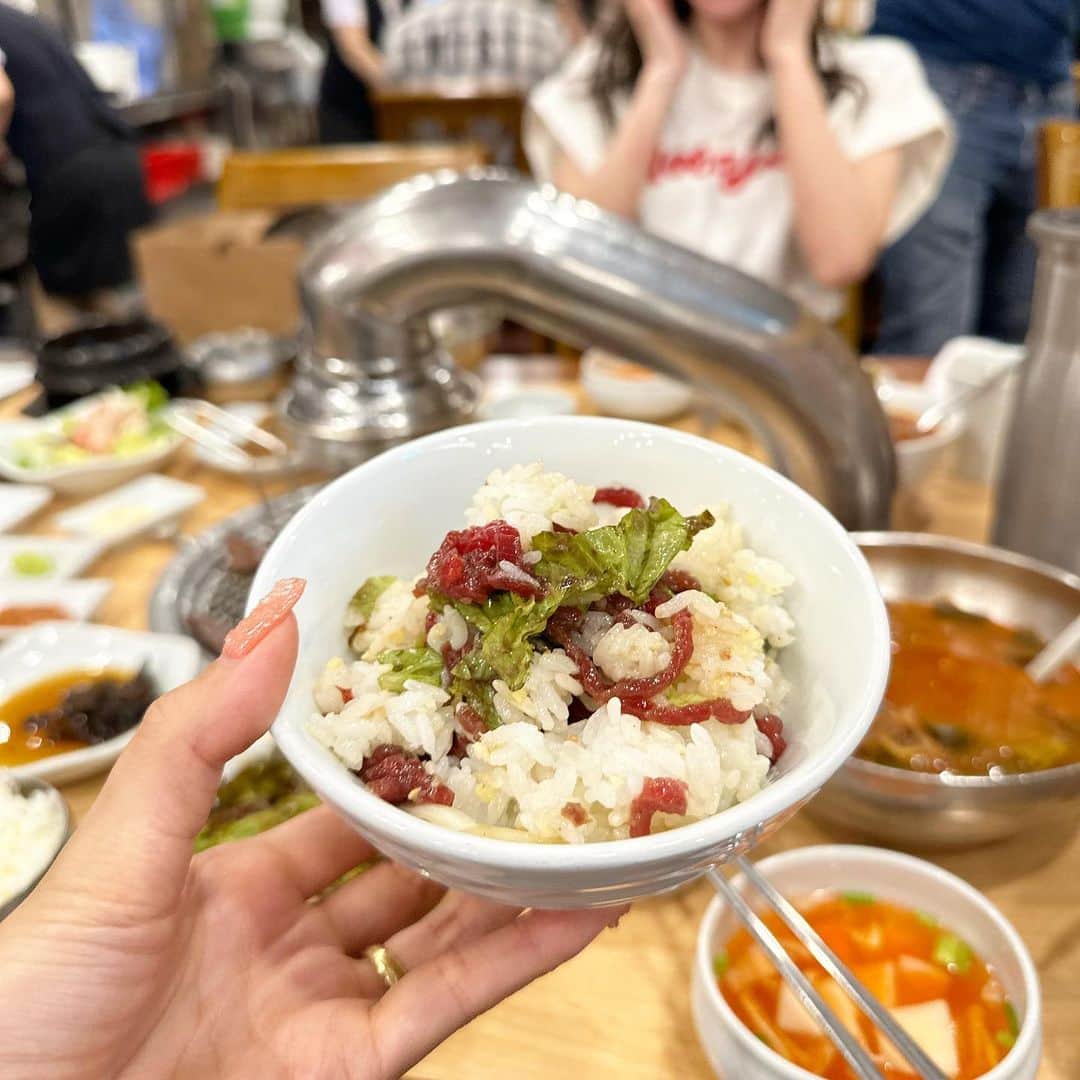 佐達ももこさんのインスタグラム写真 - (佐達ももこInstagram)「韓国きてます🇰🇷❤️  with @shio95613 🤍  2年半ぶり、6度目くらい🥹 写真は1日目のハイライト！ 毎日充実しすぎている😭✨  今回は少し長めなので、 色々体験して食べて楽しむ☺️✌️  #韓国#韓国旅行#韓国旅行記#korea」6月7日 23時19分 - sadamomodayo