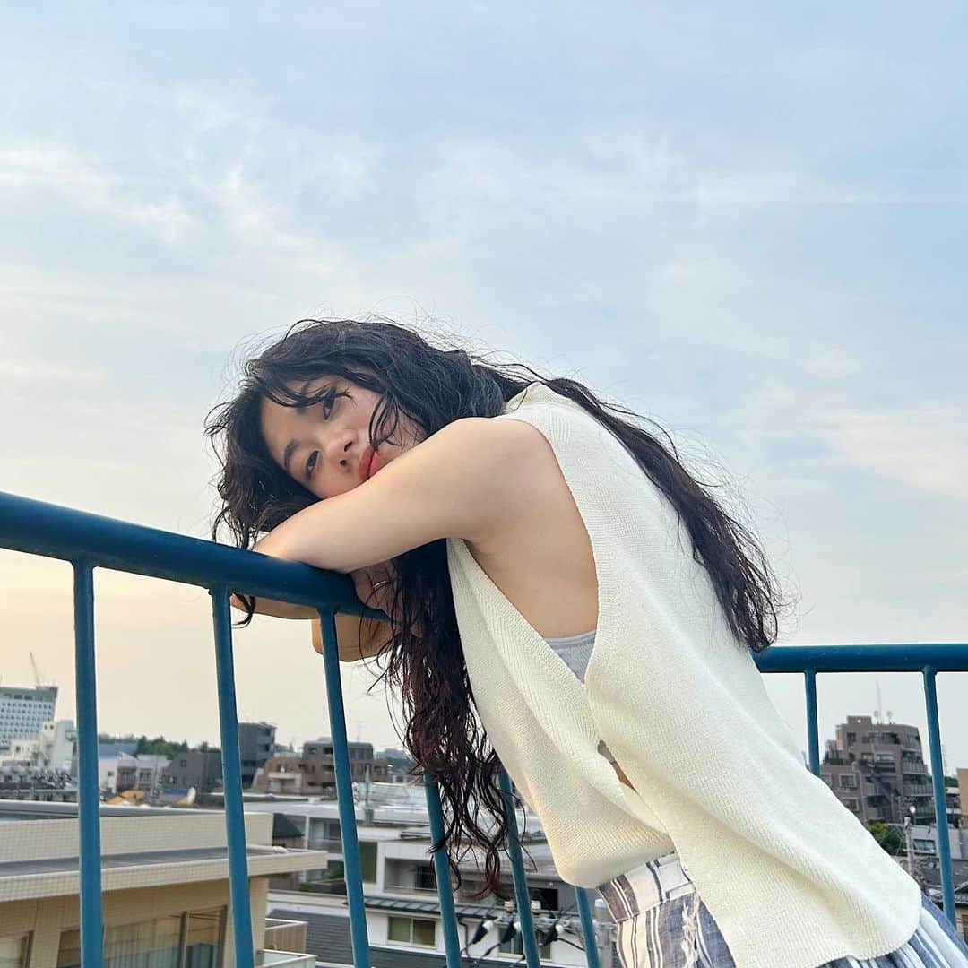 安藤百花さんのインスタグラム写真 - (安藤百花Instagram)「🦭🔭  この夏はプールに行きたいしスイカバーも食べてみたい。」6月7日 23時31分 - momoka_031