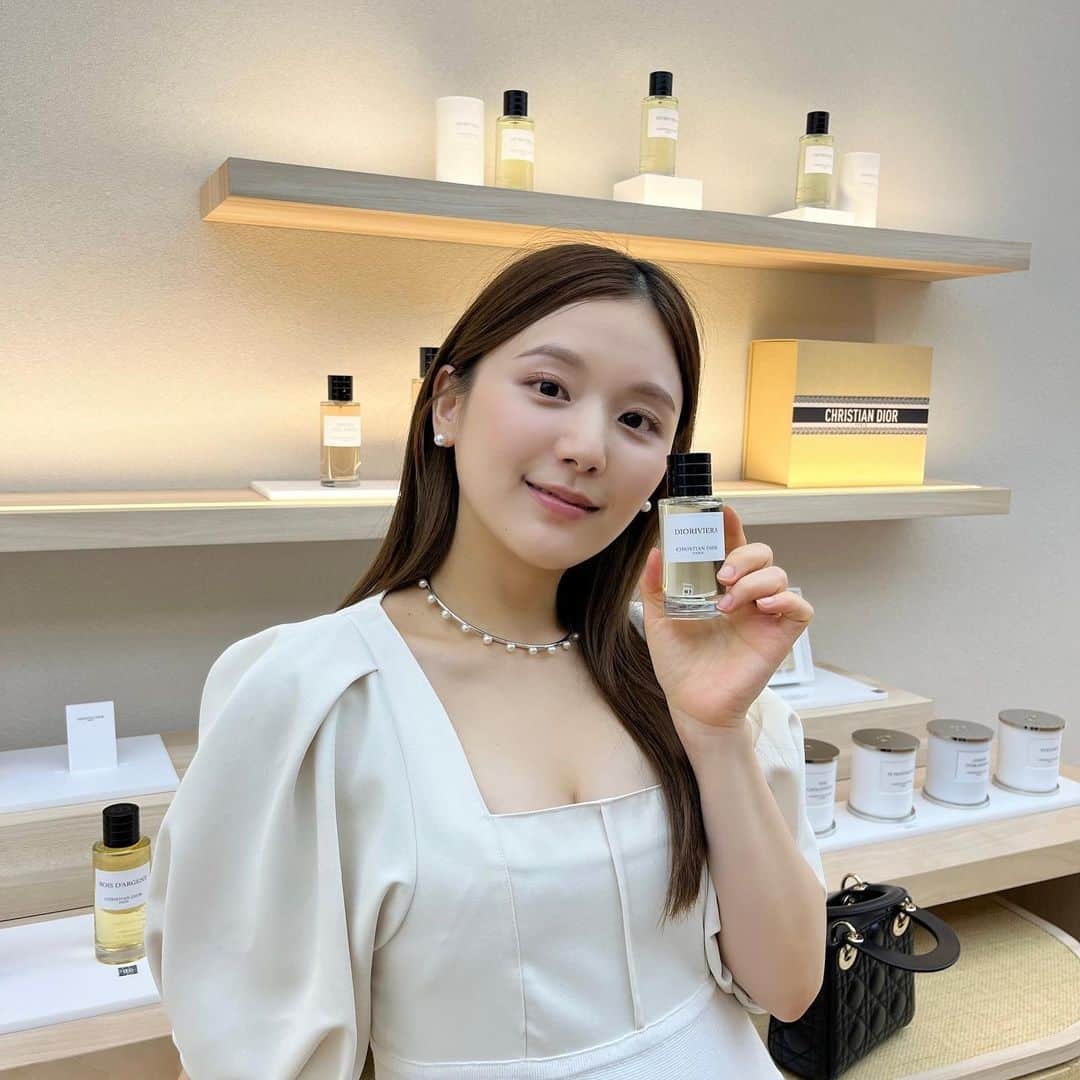 ひよんのインスタグラム：「🌻🍉🌴  LE JARDIN DIORIVIERA -ル ジャルダン ディオリビエラ-  @diorbeauty から新しくでたフレグランス❤️ 夏らしい爽やかな香りでこれから沢山活躍してくれそう☺️🌈  #ルジャルダンディオリビエラ #LEJARDINDIORIVIERA」