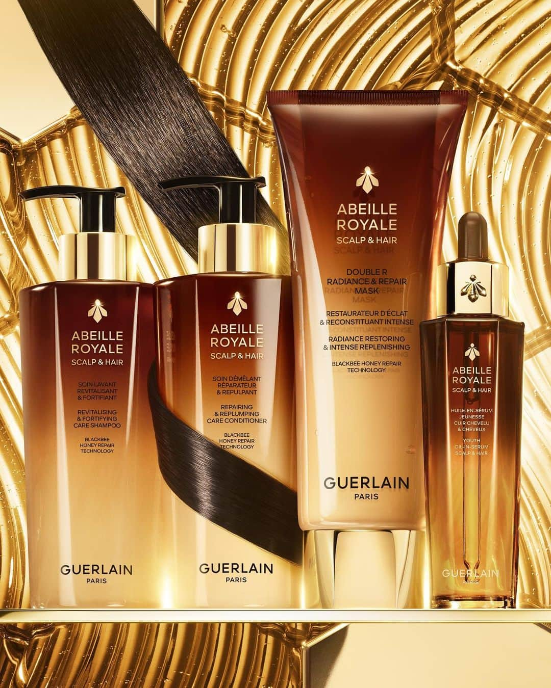 ゲランさんのインスタグラム写真 - (ゲランInstagram)「The power of honey, now captured for the scalp and hair. Introducing the Abeille Royale Scalp & Hair Ritual.  A 4-step ritual harnessing the power of four repairing honeys identified by Guerlain Research, strengthening the scalp and restoring the signs of youthfulness in the hair fibre. Hair is visibly transformed, stronger, shinier and denser.  #Guerlain #GuerlainHairCare #AbeilleRoyale」6月7日 23時30分 - guerlain