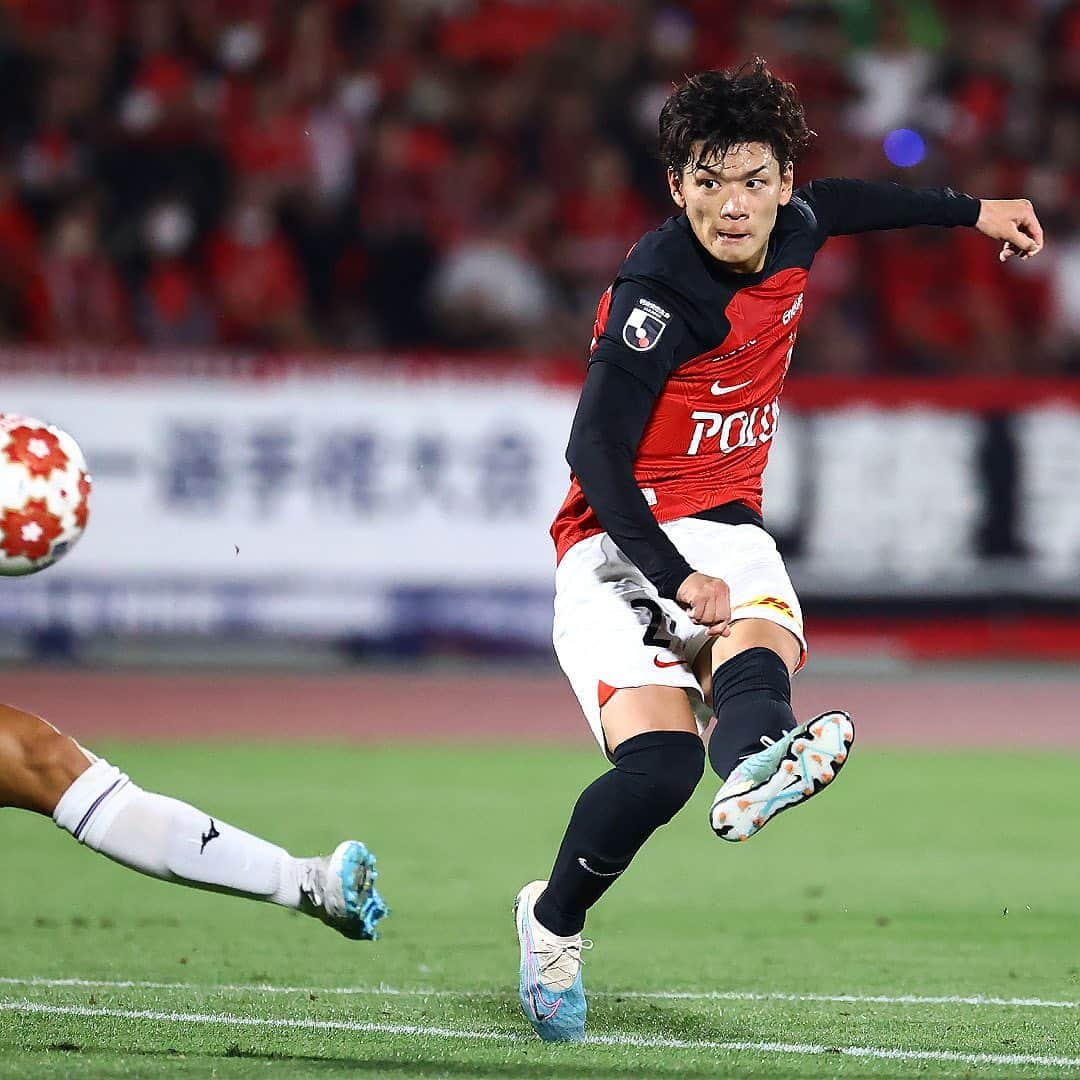 浦和レッドダイヤモンズさんのインスタグラム写真 - (浦和レッドダイヤモンズInstagram)「6.7 天皇杯 JFA 第103回全日本サッカー選手権大会 2回戦 関西大学戦   次戦 明治安田生命J1リーグ 第17節 6.11(日) vs 横浜FC ニッパツ三ツ沢球技場・18時30分キックオフ  𝑵𝑬𝑿𝑻 𝑴𝑨𝑻𝑪𝑯 Meiji Yasuda J1 League 17th sec 6.11(Sun) vs Yokohama FC NHK Spring Mitsuzawa Football Stadium 18:30KO  #牲川歩見 #岩波拓也 #小泉佳穂 #馬渡和彰 #ホセカンテ #犬飼智也 #明本考浩 #大久保智明 #マリウスホイブラーテン #伊藤敦樹 #urawareds #浦和レッズ #WeareREDS #天皇杯 #サッカー」6月7日 23時34分 - urawaredsofficial