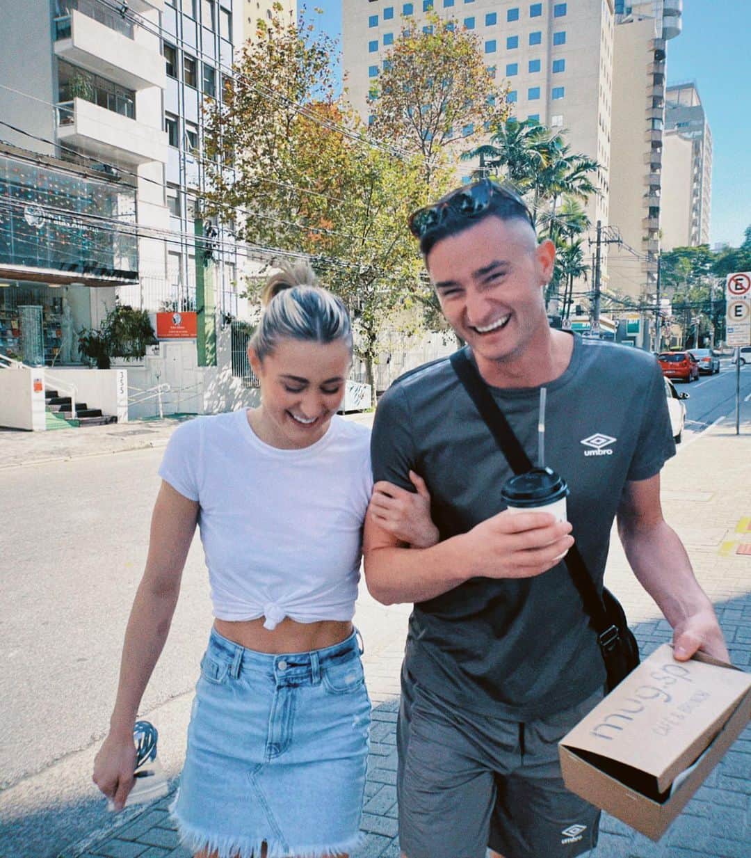 アシュリー・ケインさんのインスタグラム写真 - (アシュリー・ケインInstagram)「São Paulo moments 🦋」6月8日 0時56分 - icegirlash