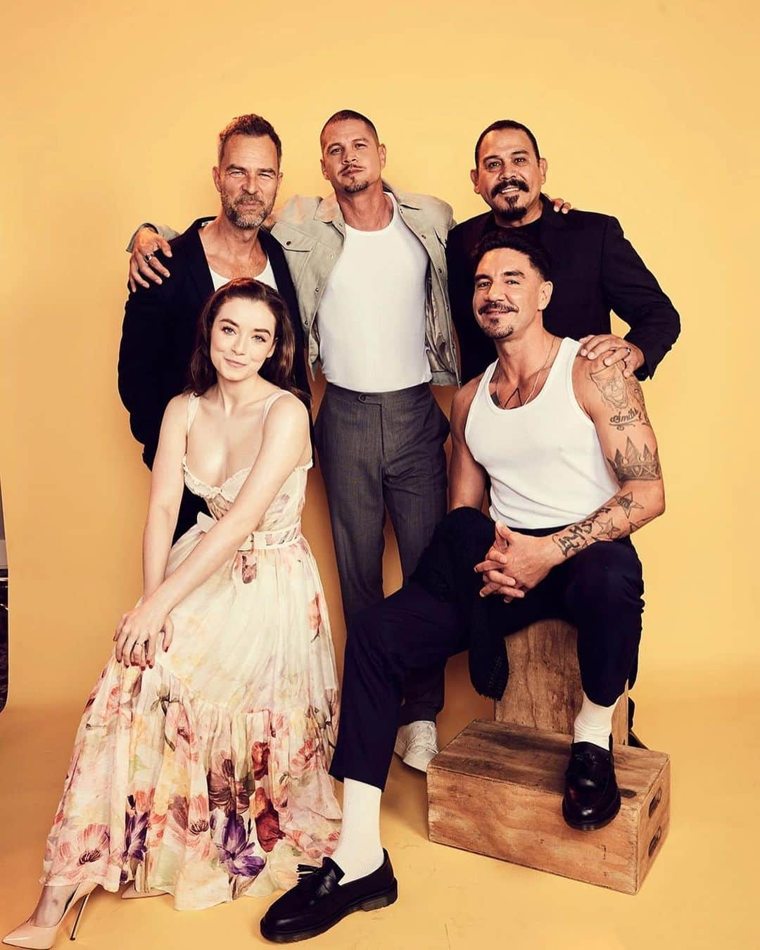 JR・ボーンさんのインスタグラム写真 - (JR・ボーンInstagram)「Great day hanging out with these guys and talking Mayans. Thanks @hollywoodreporter @msayles for capturing the fun.   @mayansfx  @fxnetworks」6月8日 2時41分 - jrbourne1111