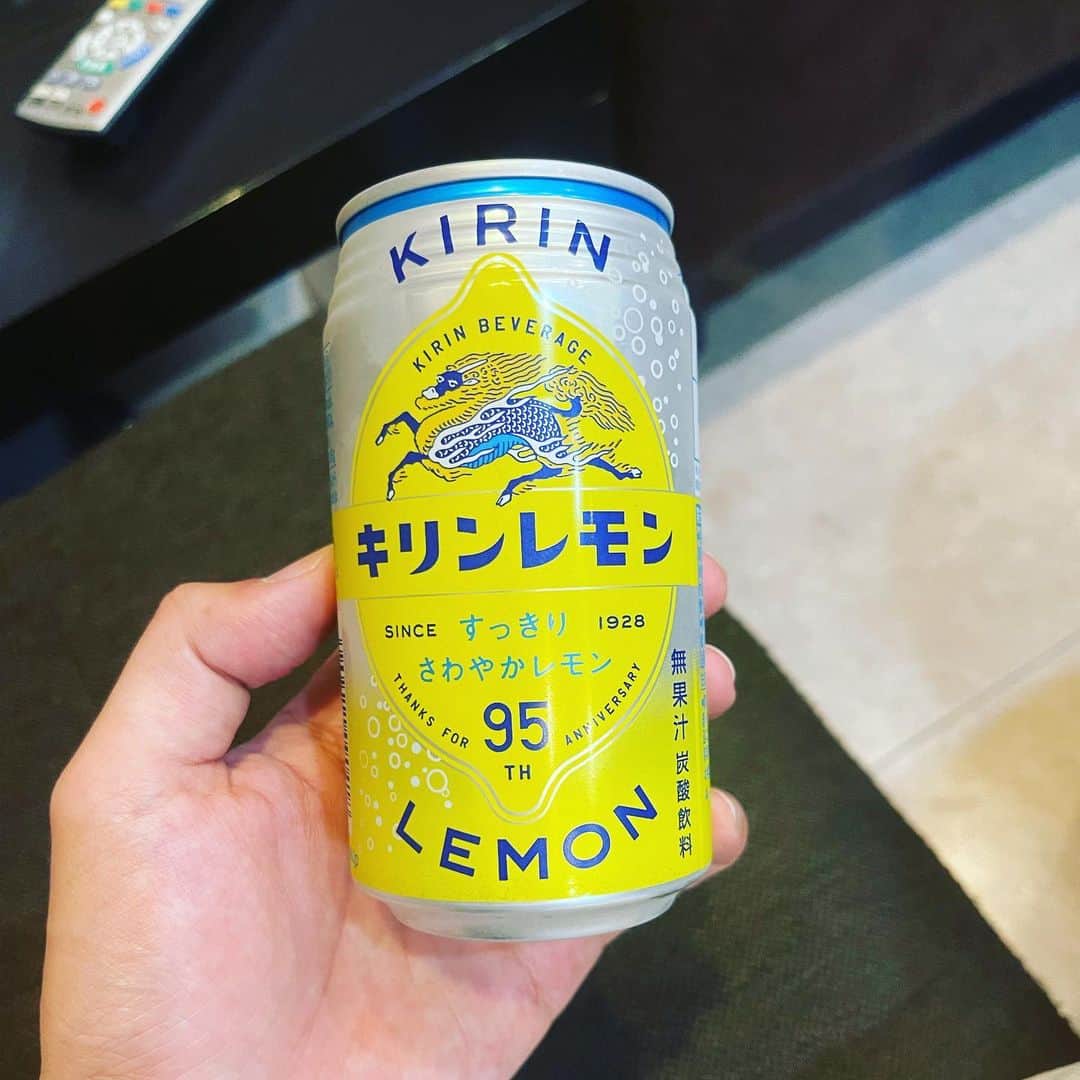 江口拓也のインスタグラム：「暑いときはこれや」