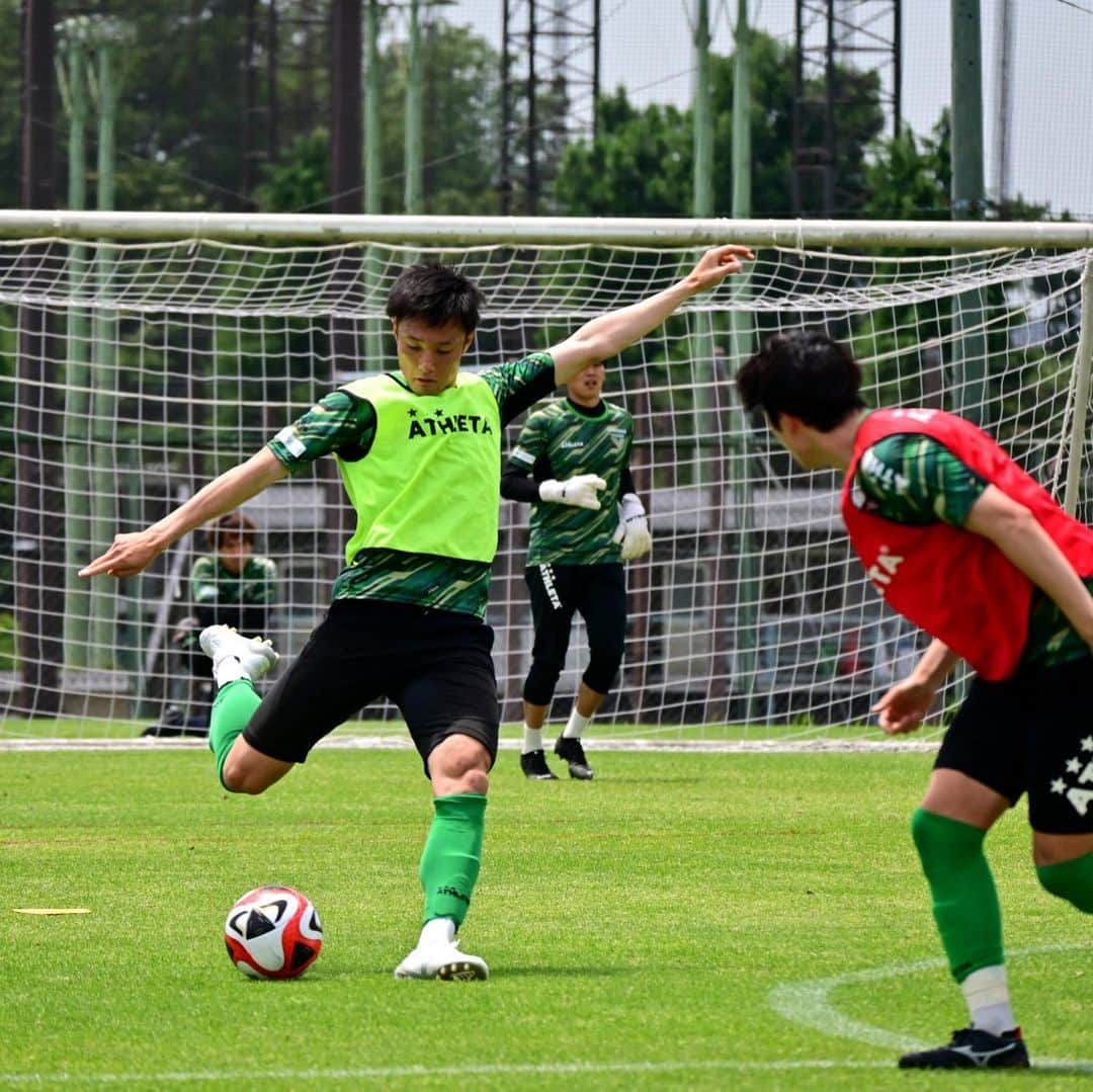 東京ヴェルディさんのインスタグラム写真 - (東京ヴェルディInstagram)「Training Session !!! Focus on the next match !!!  #tokyo #verdy #tokyoverdy」6月8日 13時54分 - tokyo_verdy