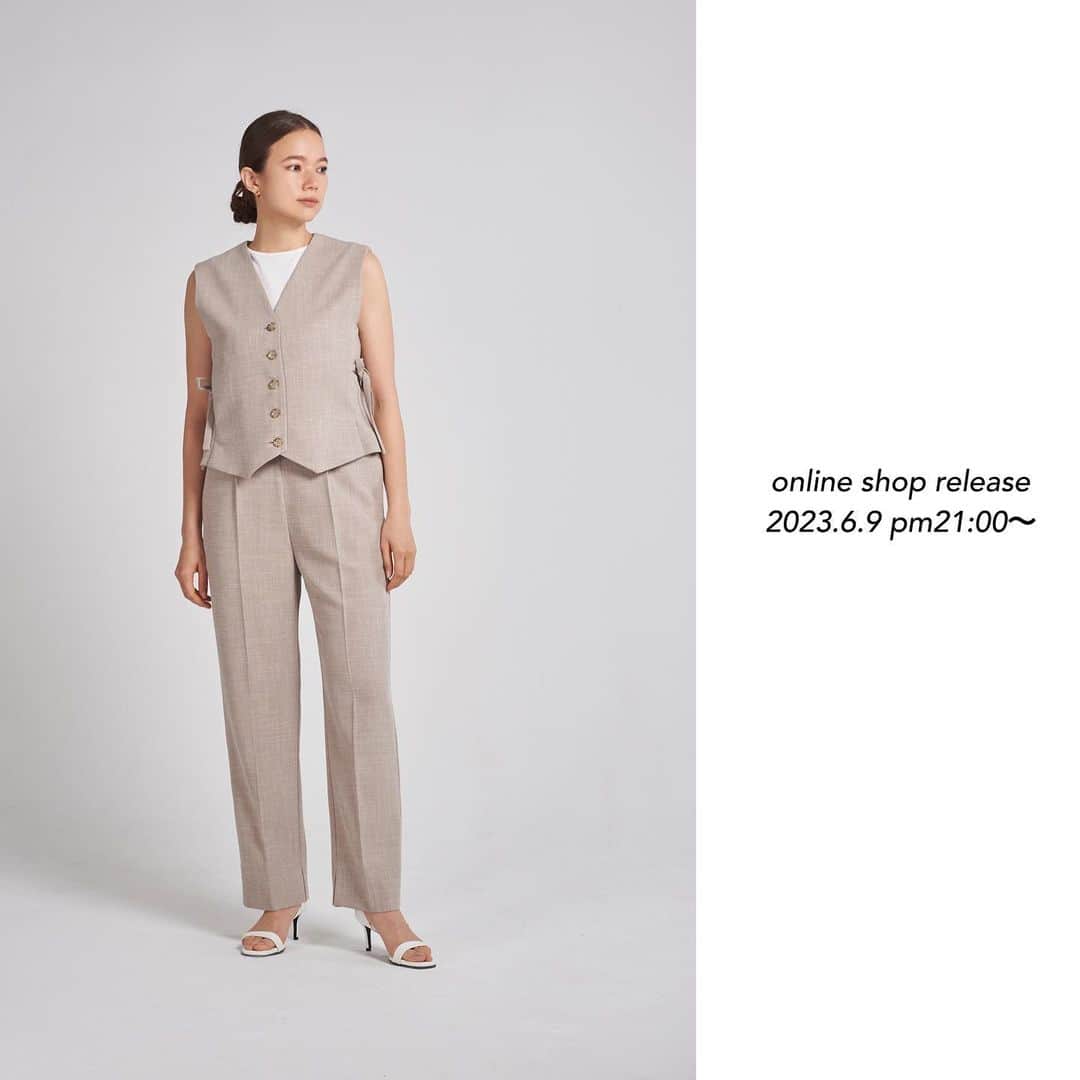 yoriのインスタグラム：「*online shop release*  6/9 pm21:00〜 2023summer 新作が入荷致します！  詳細は商品ページをご覧ください！  #ドロップリブタンク #ミニドロストパフTee #リネンライクショートジレ #リネンライクハンサムパンツ  #yori_japan」