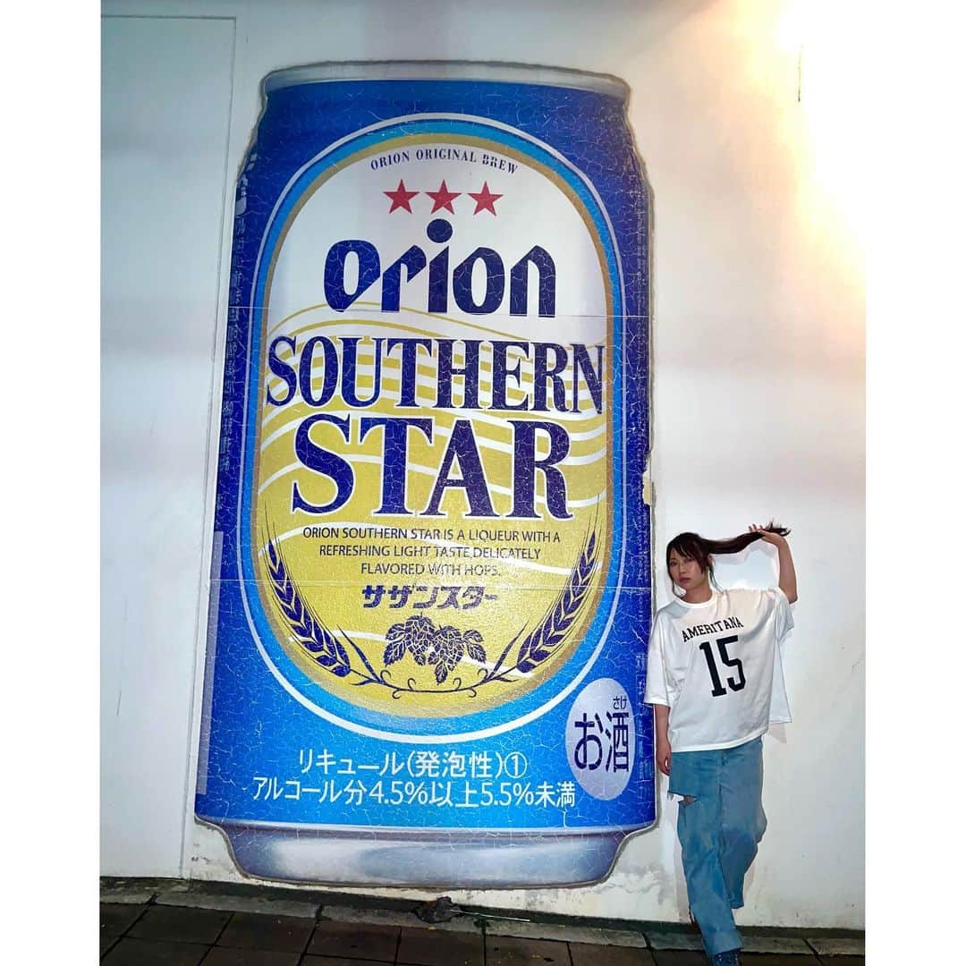 高柳明音さんのインスタグラム写真 - (高柳明音Instagram)「🍻  オリオンビールの壁  沖縄ーって感じ。  #オリオンビール  #沖縄 #石垣島 #シャツはRITAさん」6月8日 14時32分 - akane_o8o
