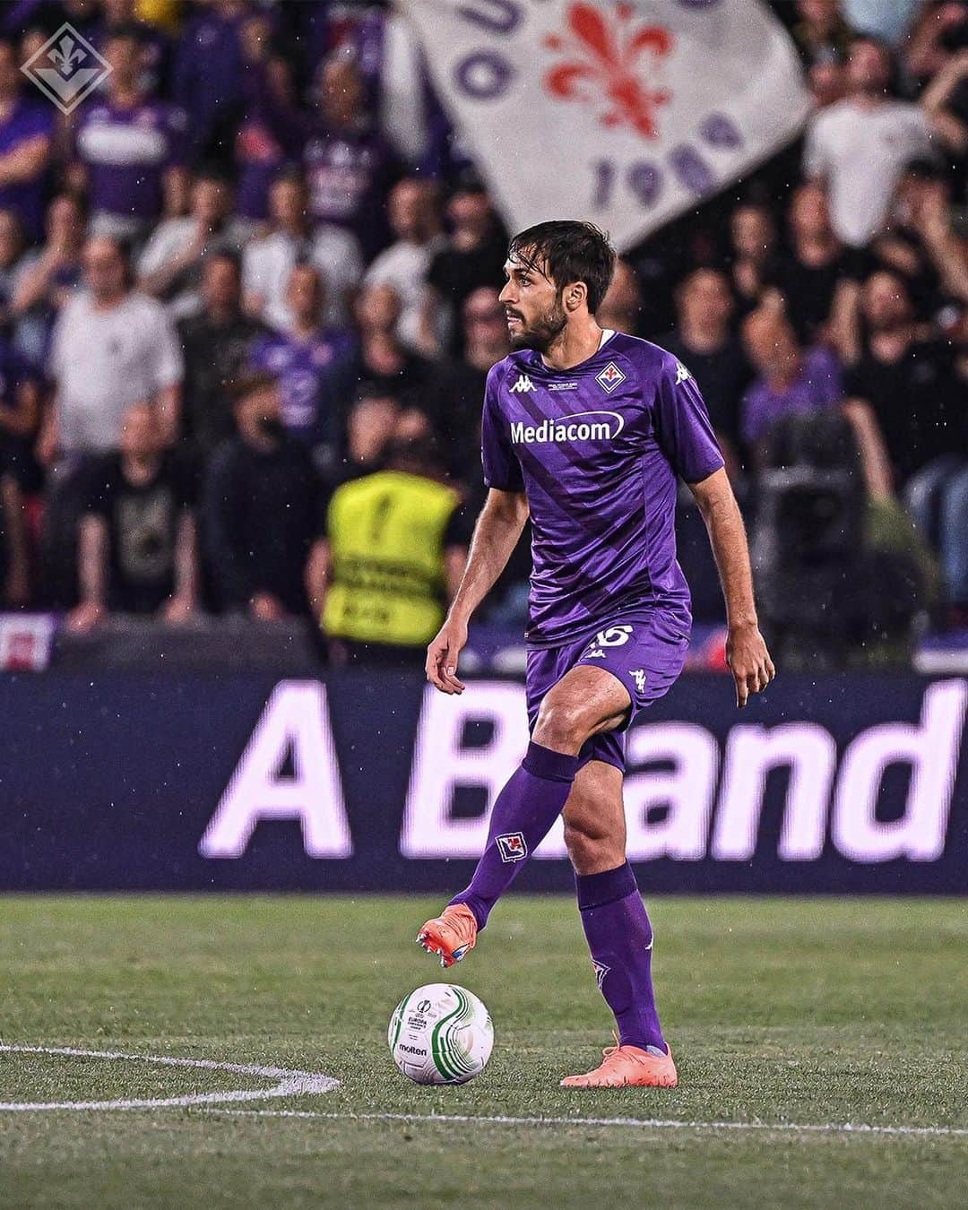 ACFフィオレンティーナさんのインスタグラム写真 - (ACFフィオレンティーナInstagram)「🎞️ #FiorentinaWestHam  #ForzaViola #Fiorentina #ACFFiorentina #UECLfinal」6月8日 6時23分 - acffiorentina