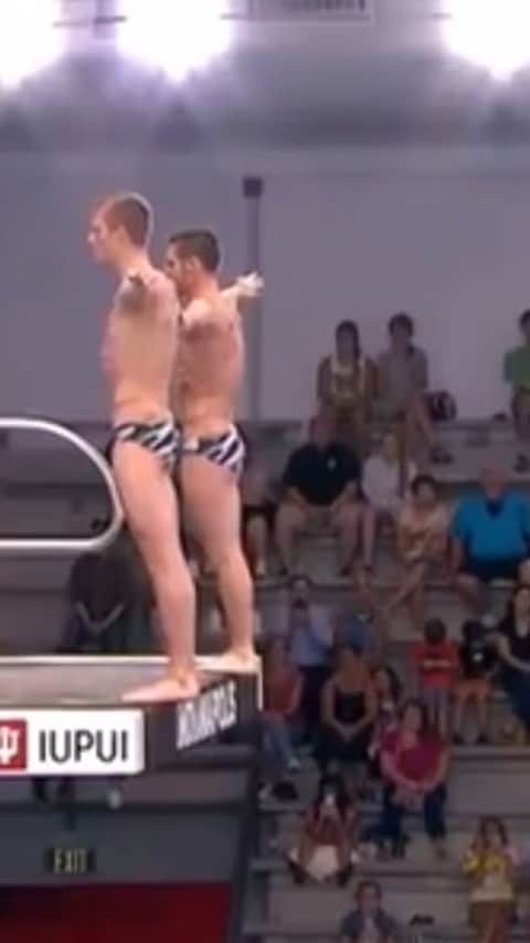 デービッド・ボウディアのインスタグラム：「another synchro throwback with @steele_johnson #TeamUSA #diving」