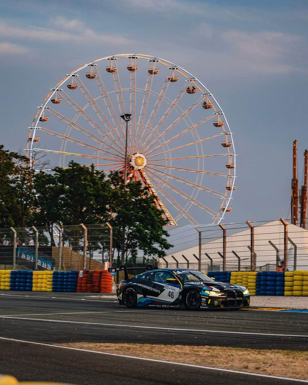 バレンティーノ・ロッシのインスタグラム：「Le Mans,France  Wednesday, free practice for Road to Le Mans Race」