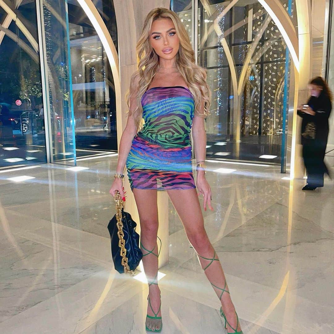 ステファニー・スコラーロのインスタグラム：「💫」