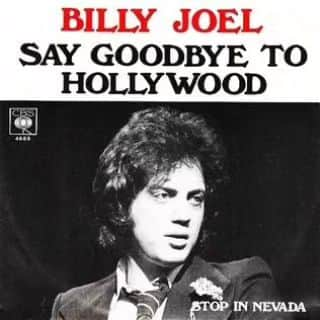 中村松江さんのインスタグラム写真 - (中村松江Instagram)「今日の一曲はBilly Joelで『Say Goodbye to Hollywood』です✨ アルバム「Turnstiles」に収録。 1976年にリリースされたビリー・ジョエルのアルバムからの一曲です✨ この曲はビリー・ジョエルが昨日紹介した名曲『Be My Baby』を念頭に置いて書いた曲だそうです🎶 そう言われればそういうムードの曲ですよね😊 (№1371) #歌舞伎 #中村松江 #billyjoel #saygoodbyetohollywood #turnstiles」6月8日 7時58分 - matsue_nakamuraofficial