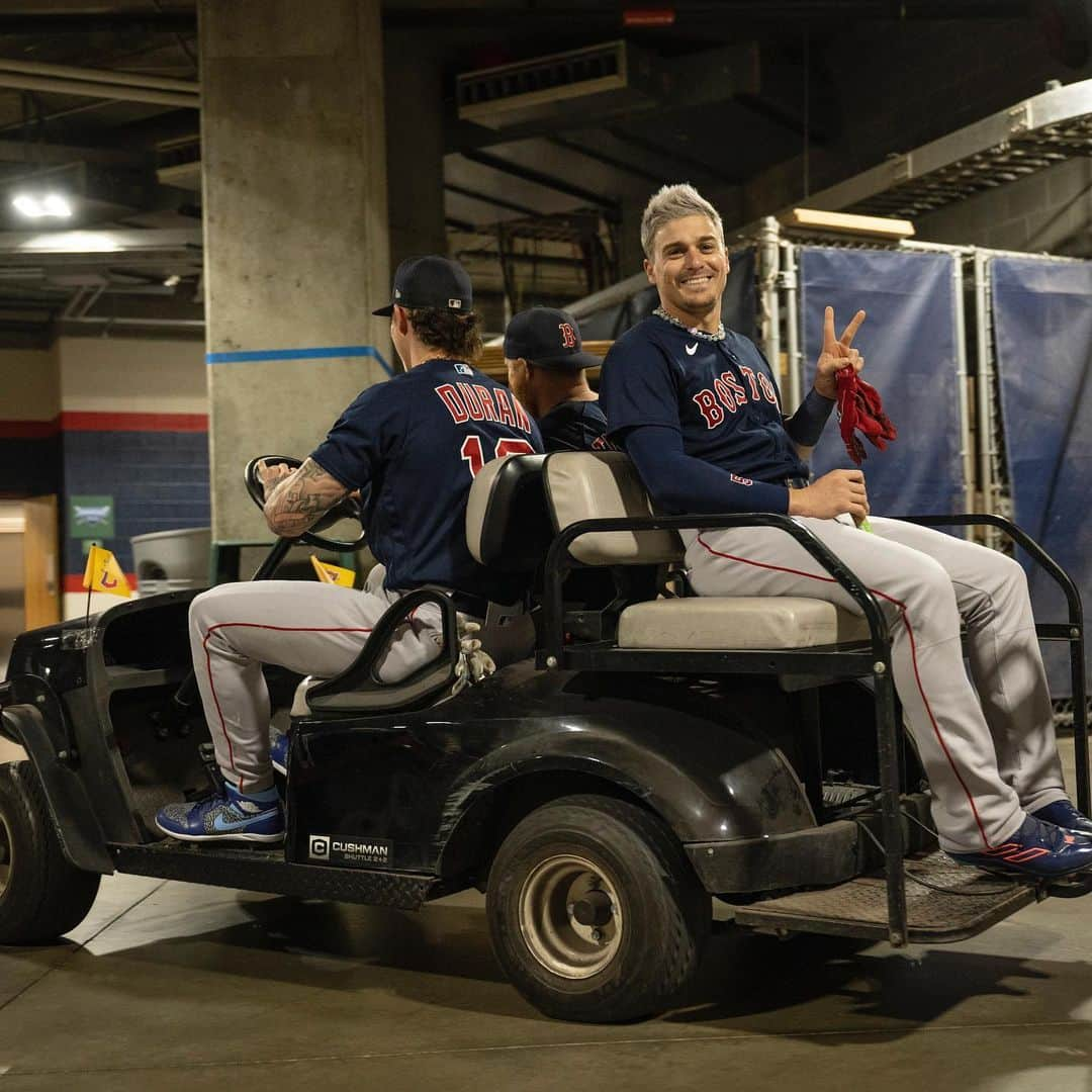 ボストン・レッドソックスさんのインスタグラム写真 - (ボストン・レッドソックスInstagram)「Vroom vroom 💨✌️」6月8日 9時05分 - redsox